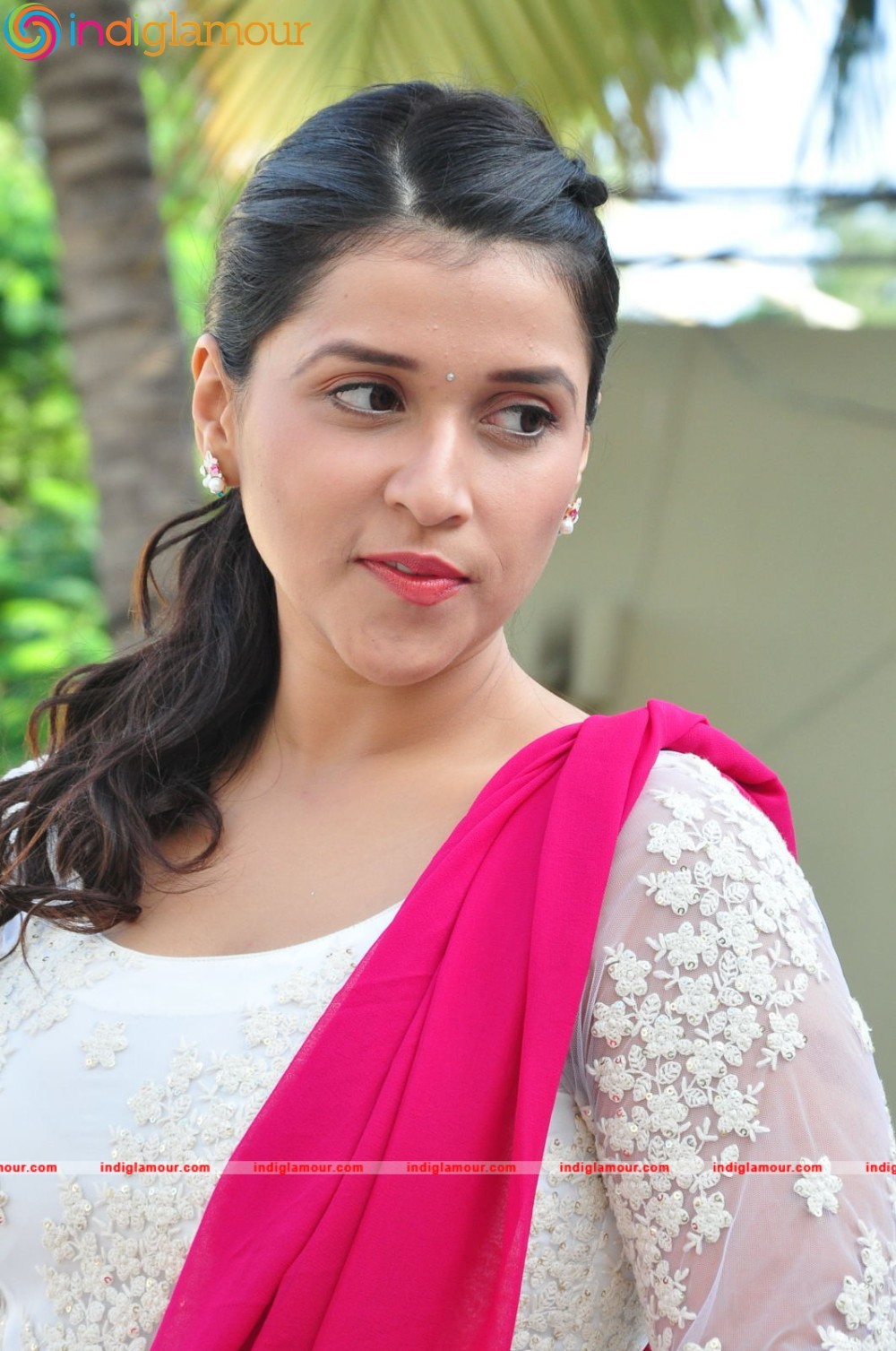 Mannara Chopra Actress hd photo