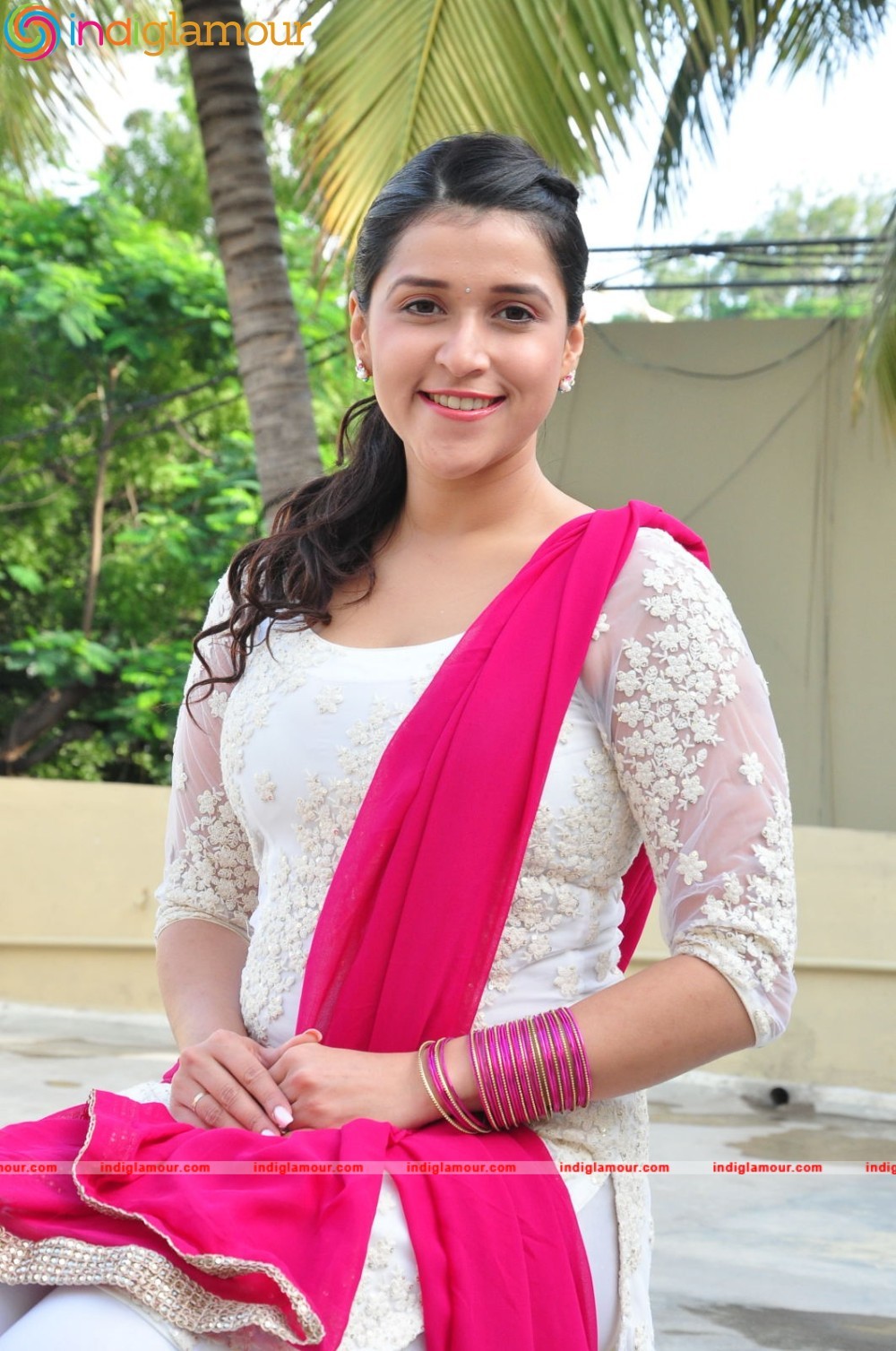 Mannara Chopra Actress hd photo
