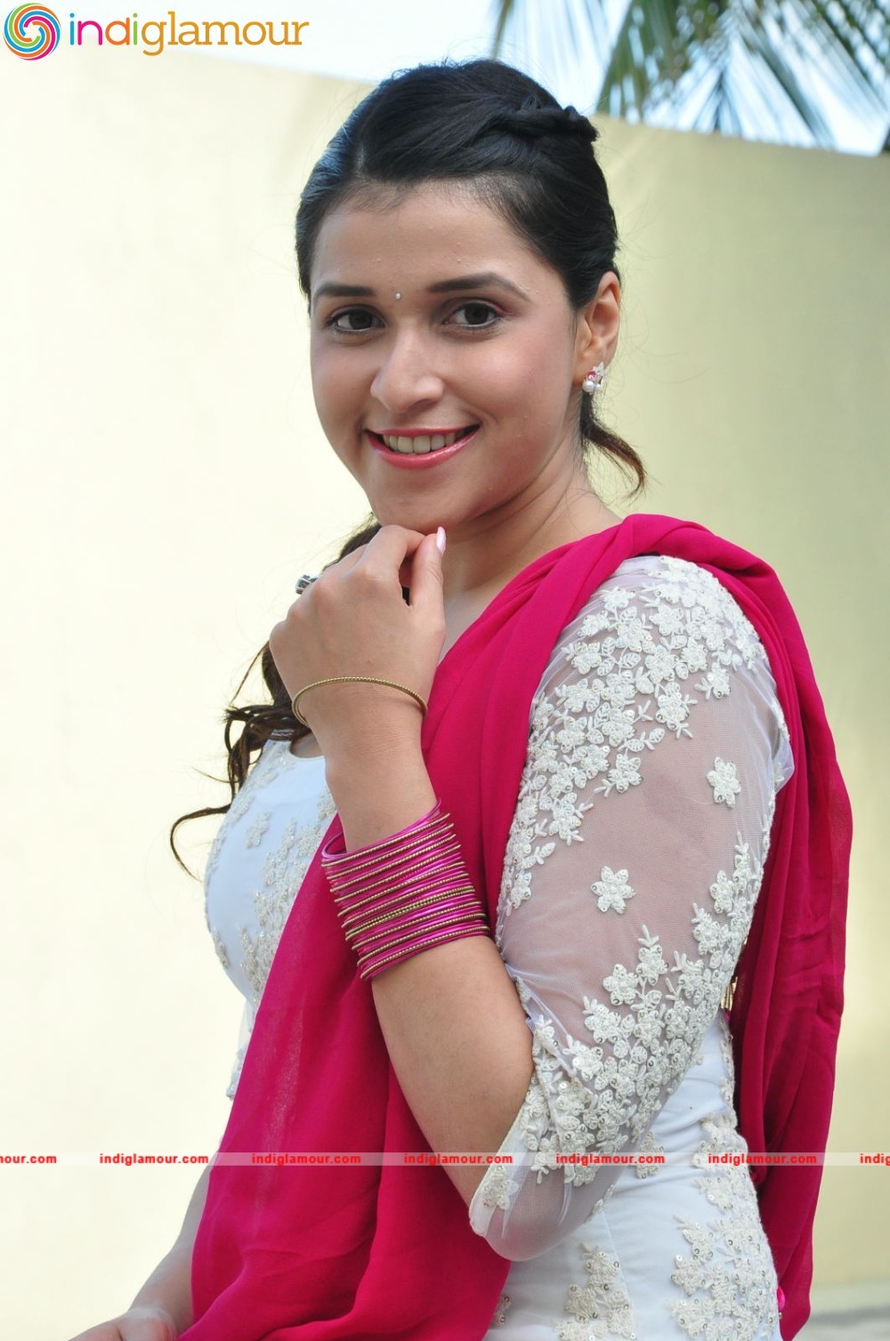Mannara Chopra Actress hd photo