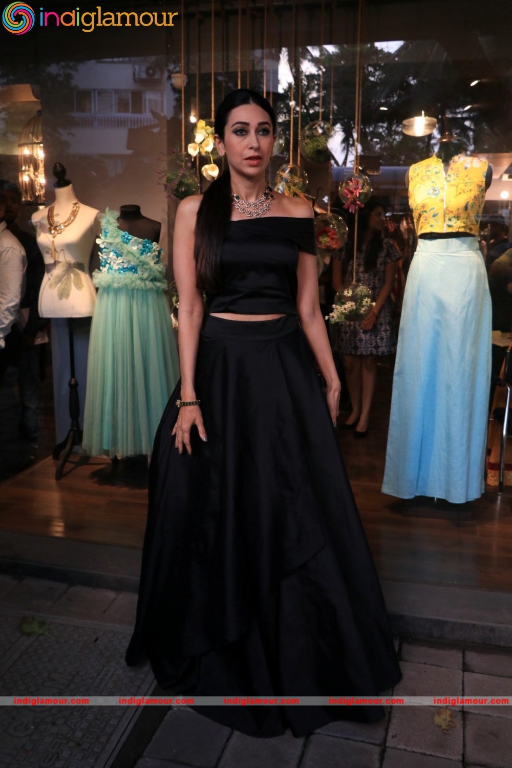 Karisma Kapoor Actress hd photo
