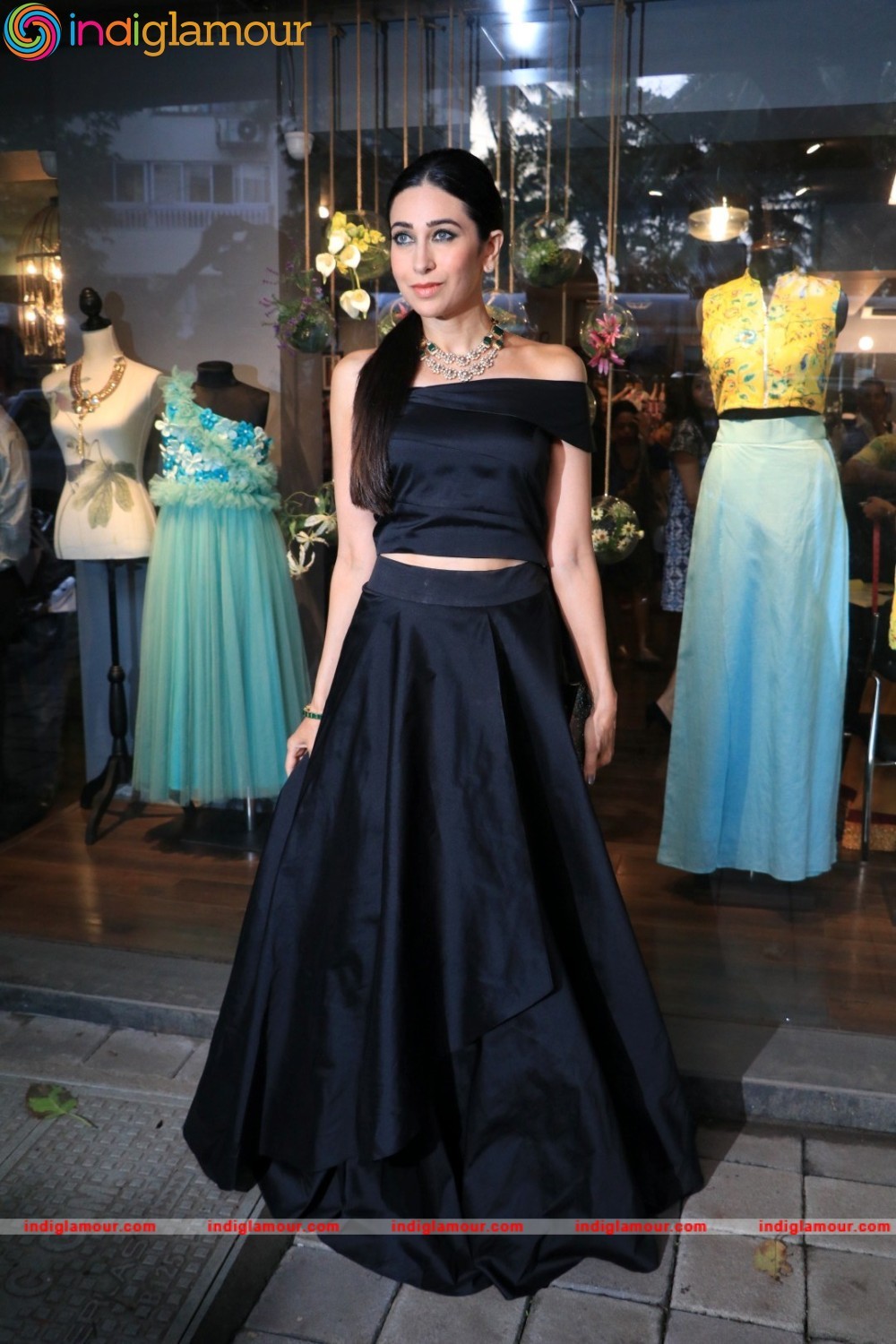 Karisma Kapoor Actress hd photo