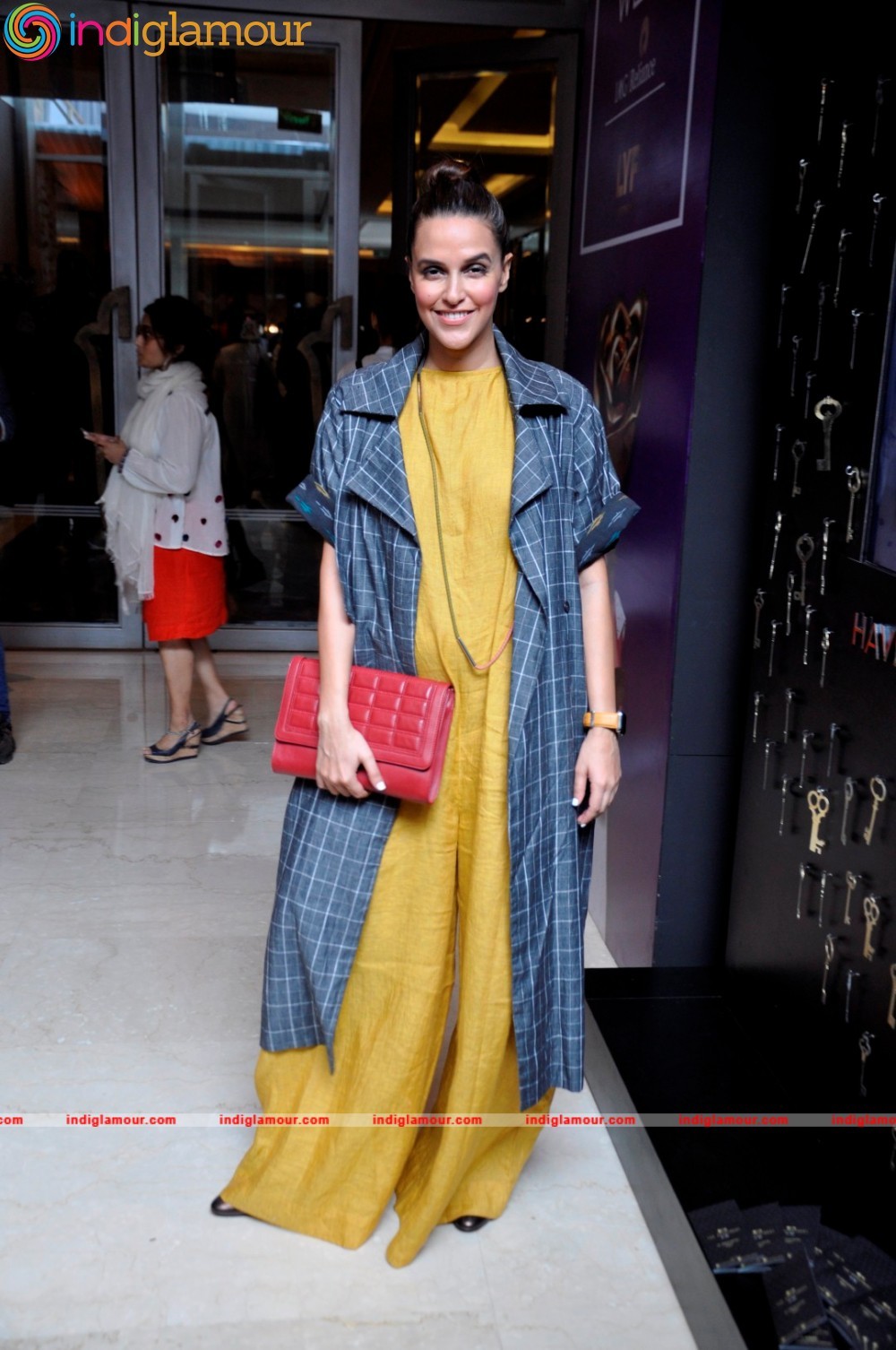 Neha Dhupia Actress hd photo