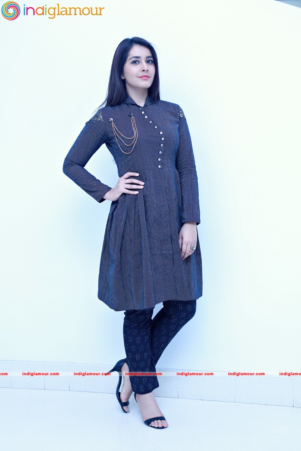 Raashi khanna Actress hd photo