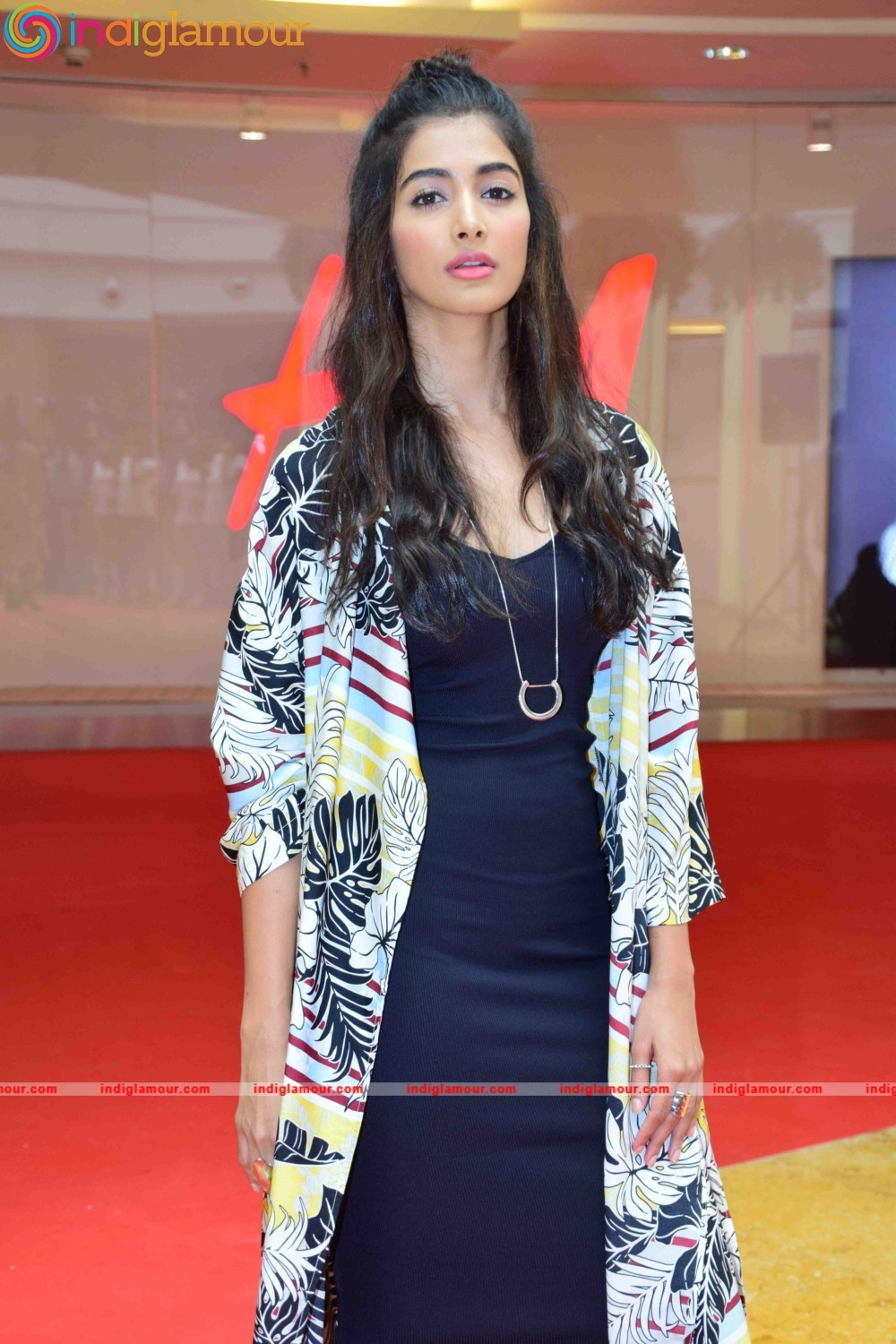 Pooja Hedge Actress hd photo