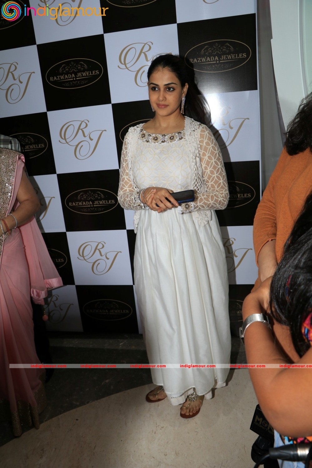 Genelia D'Souza Actress hd photo