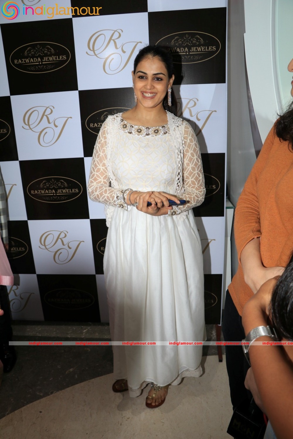 Genelia D'Souza Actress hd photo