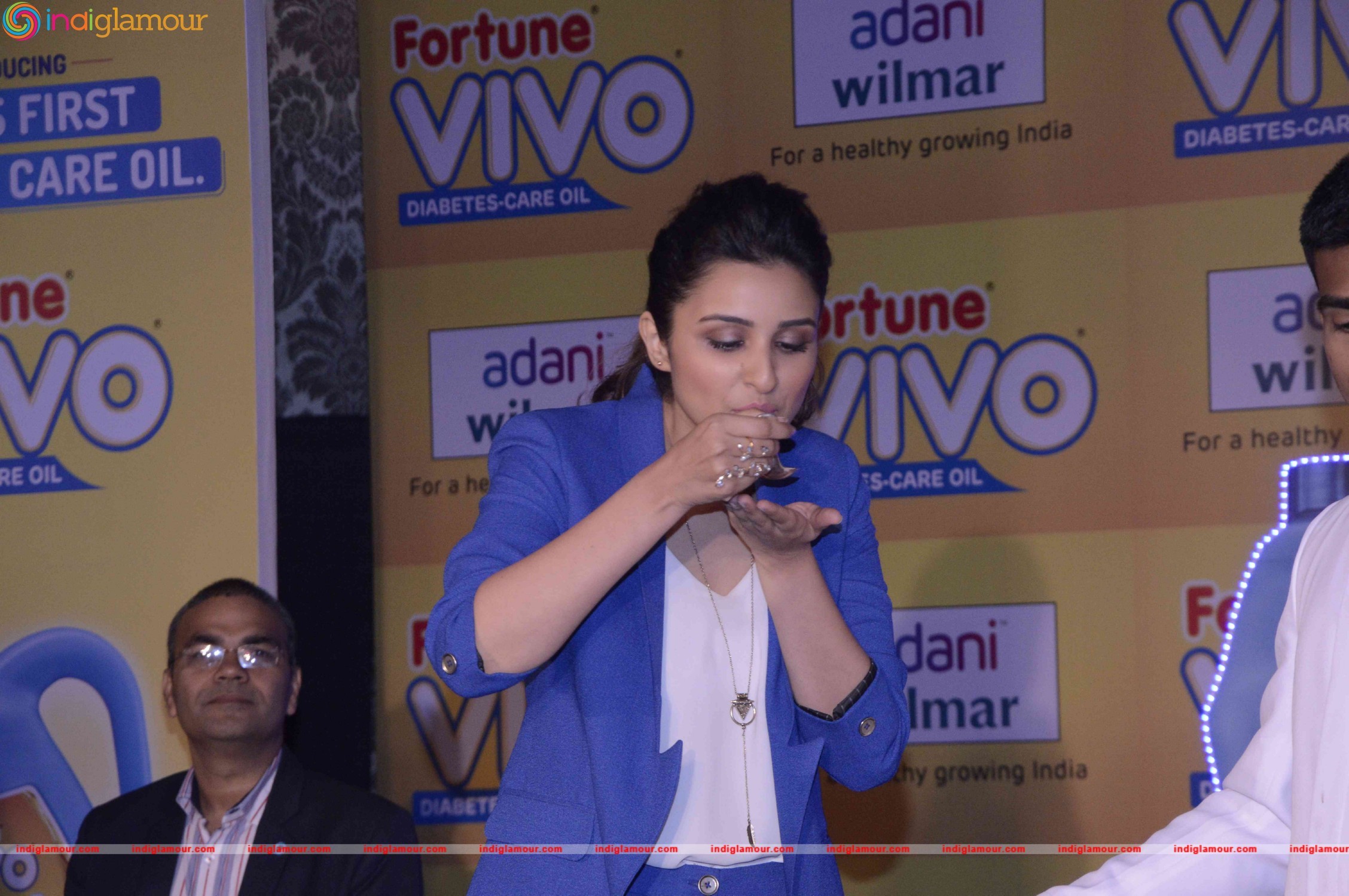 Parineeti Chopra Actress hd photo