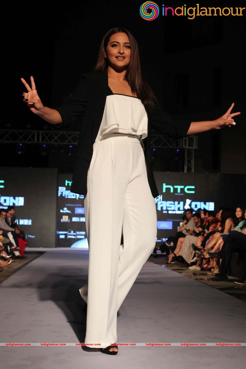 Sonakshi Sinha Actress hd photo