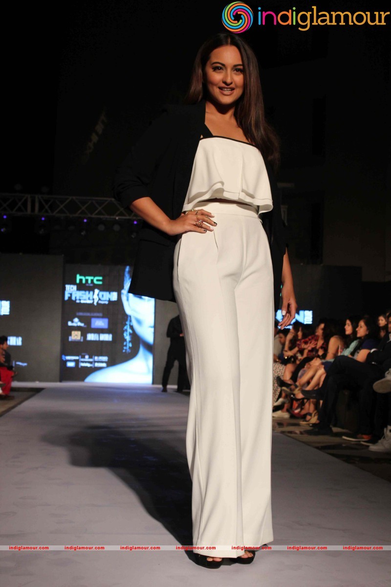 Sonakshi Sinha Actress hd photo