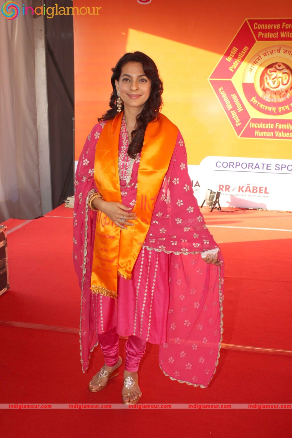 Juhi Chawla Actress hd photo