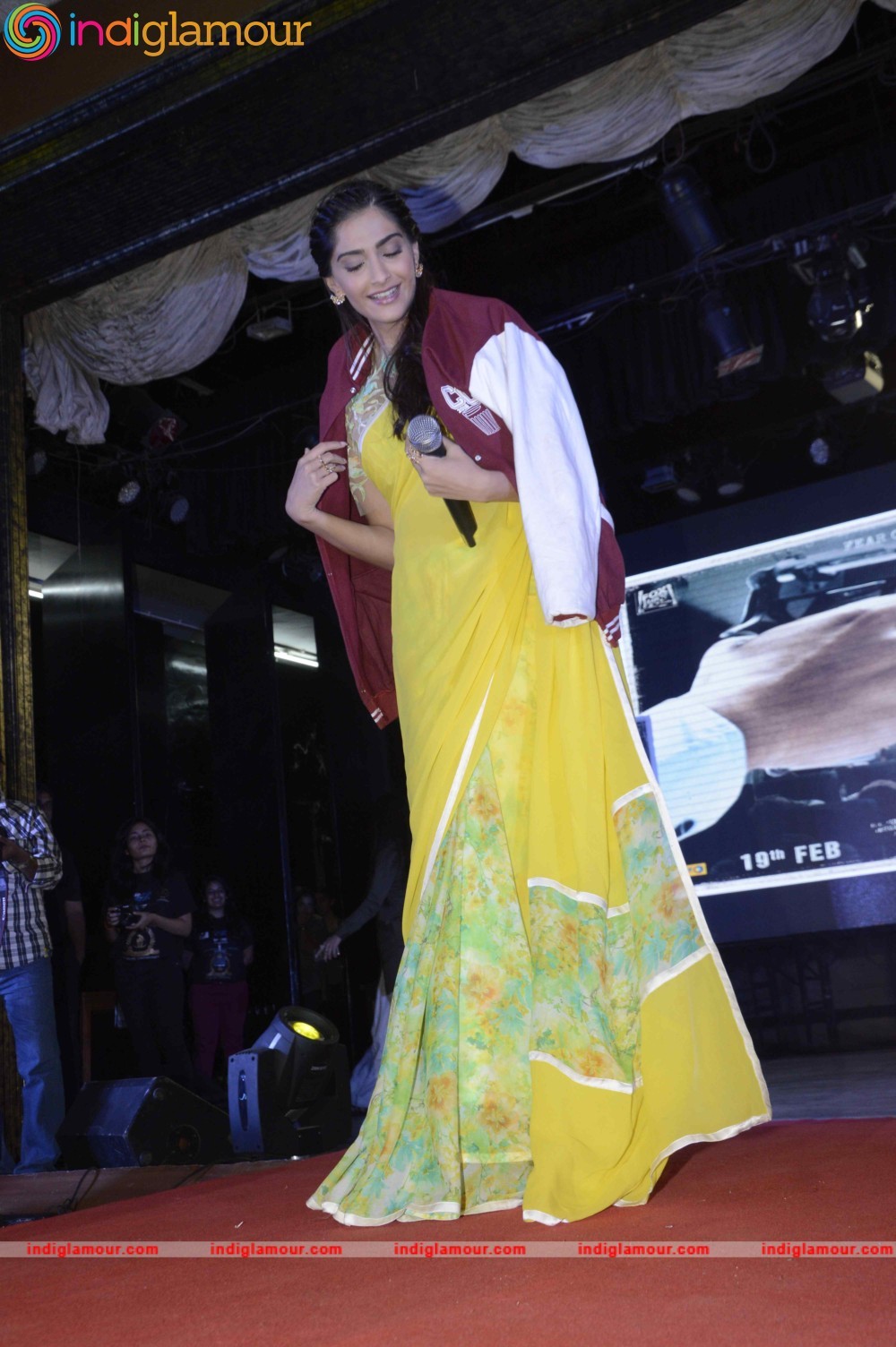 Sonam Kapoor Actress hd photo