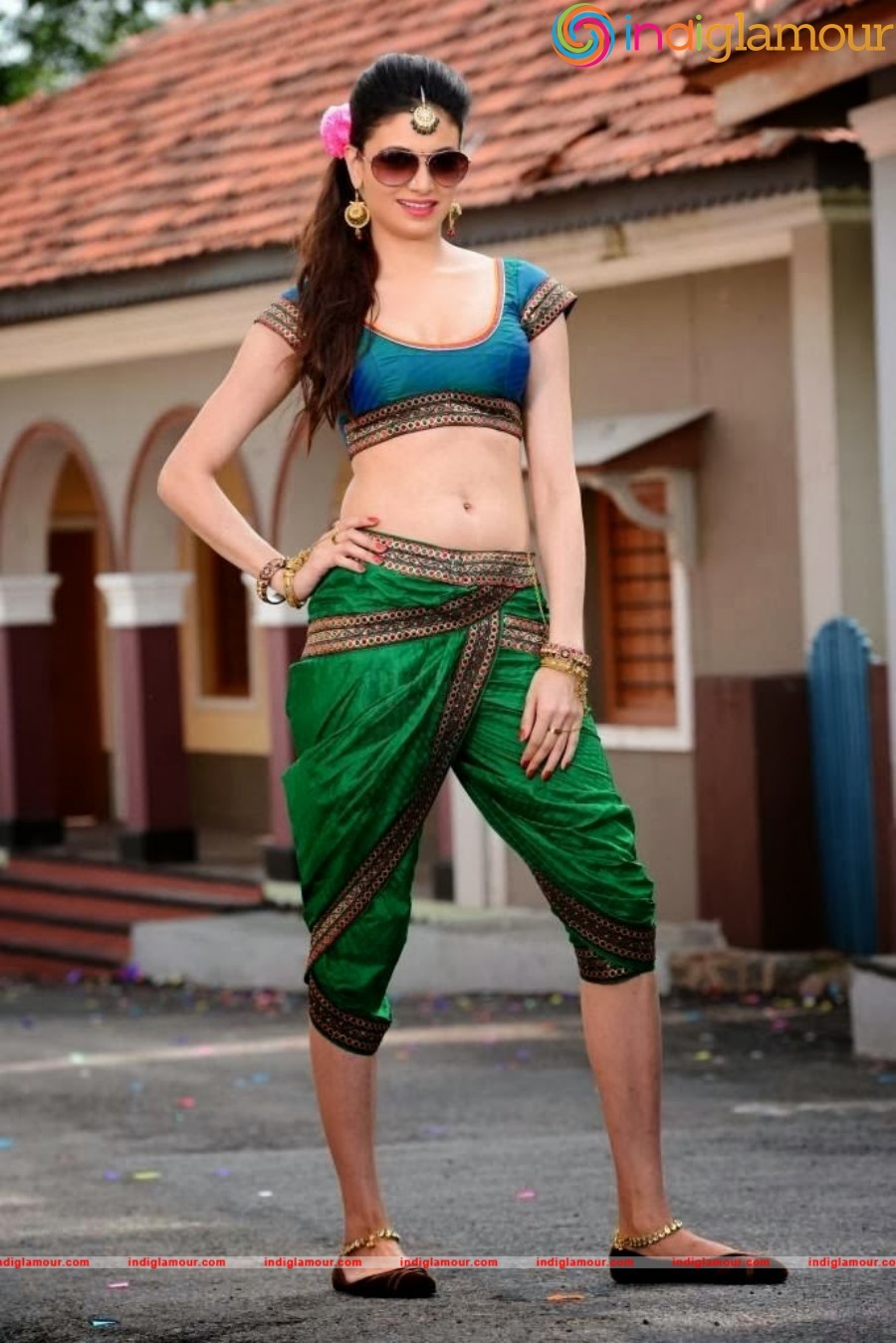 Simran Kaur Actress hd photo