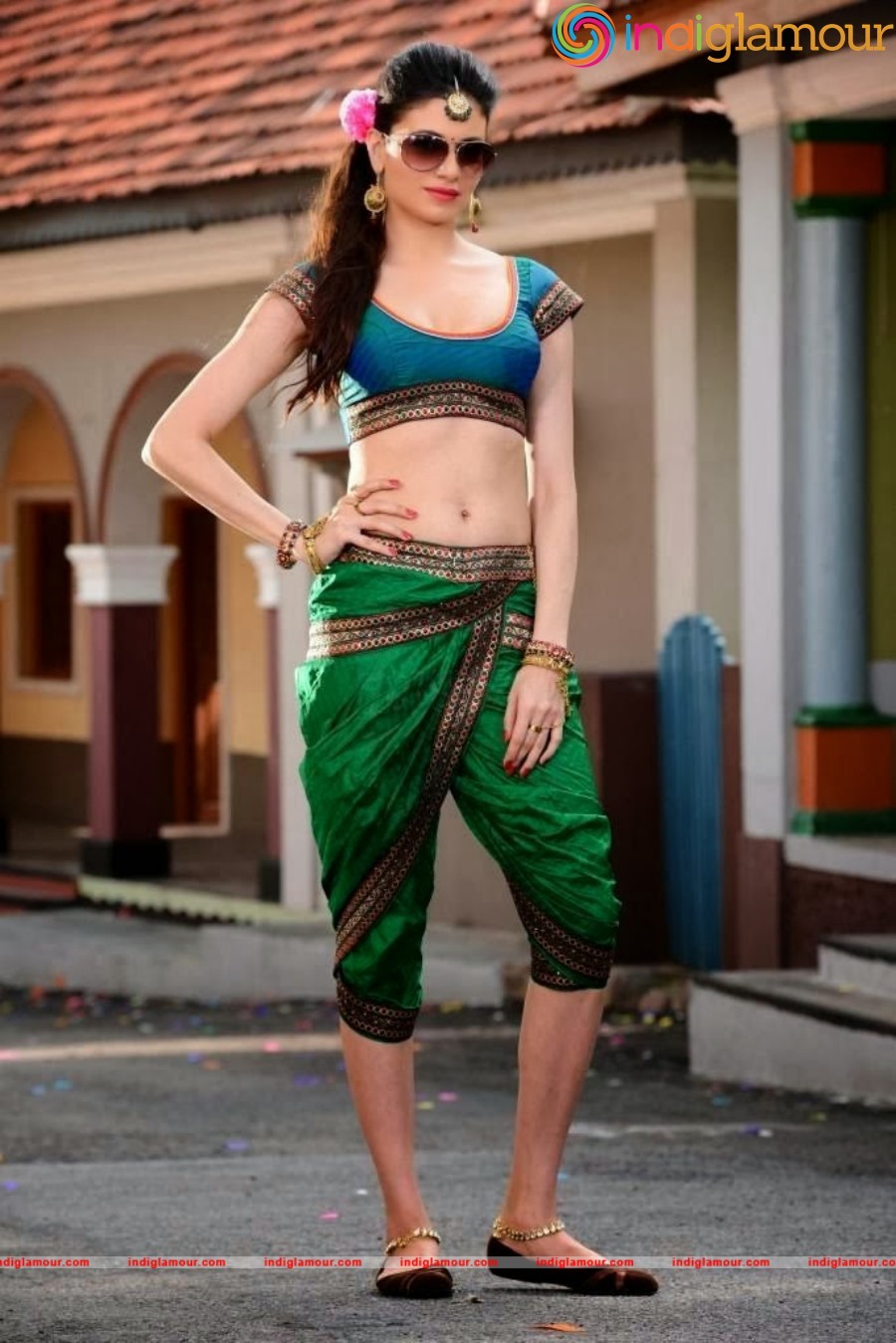 Simran Kaur Actress hd photo