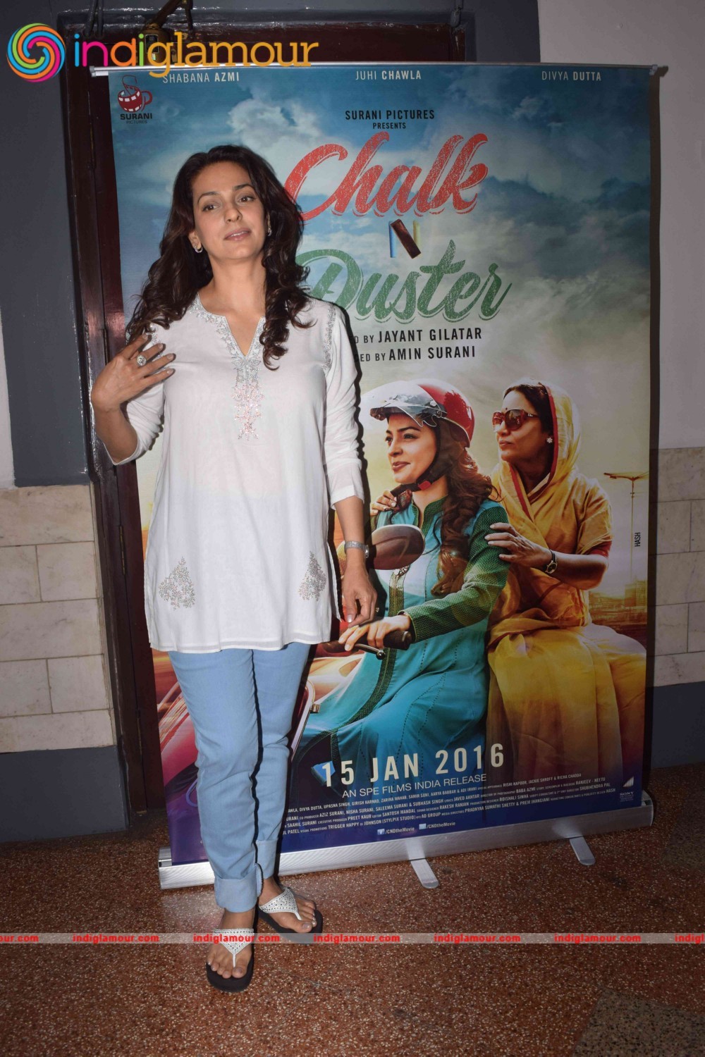 Juhi Chawla Actress hd photo