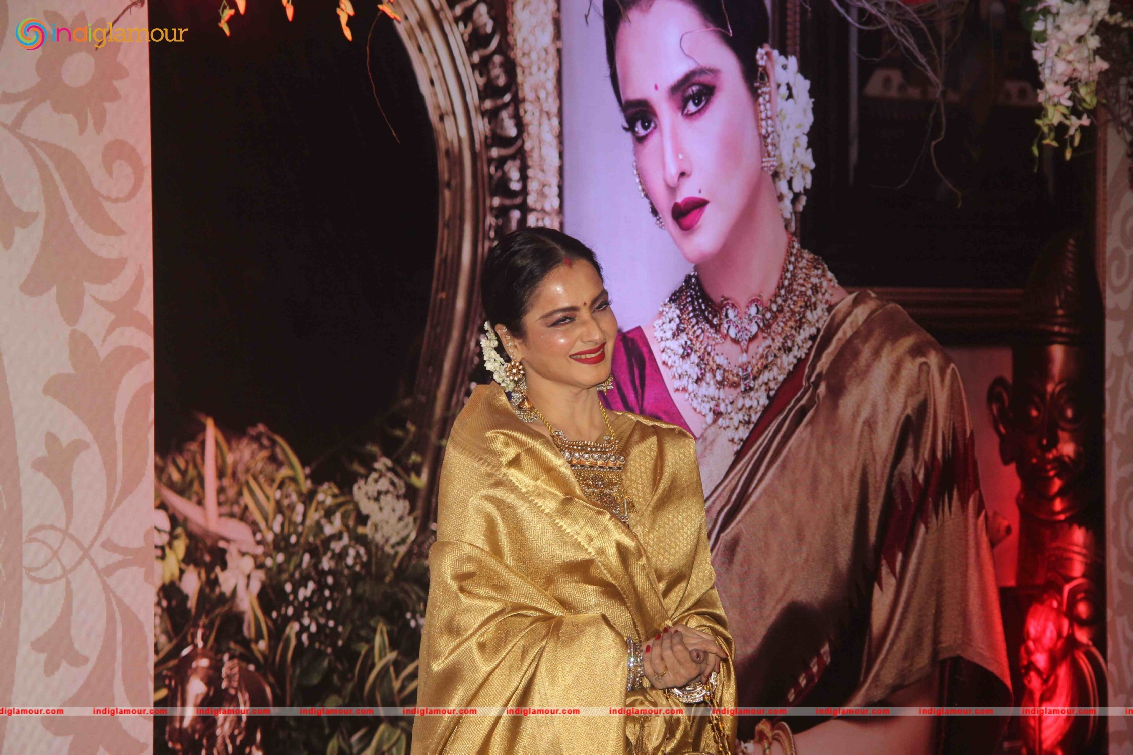 Rekha Actress hd photo