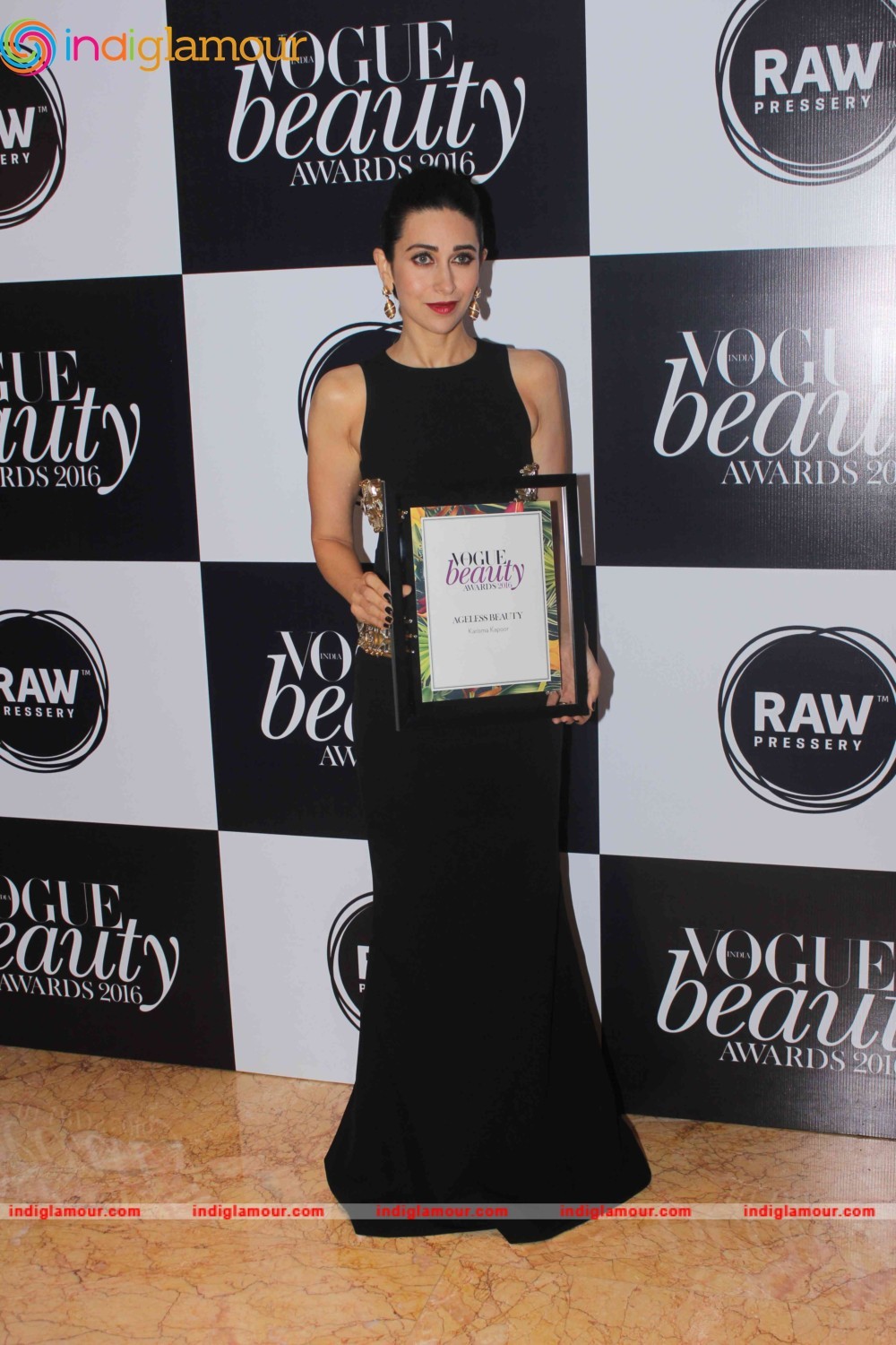 Karisma Kapoor Actress hd photo