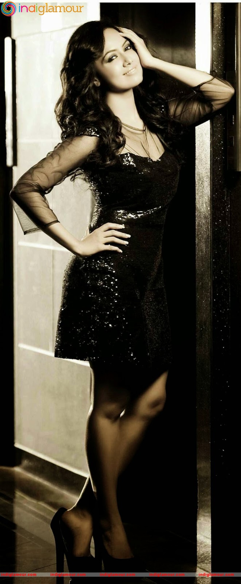Sana Khan Actress hd photo