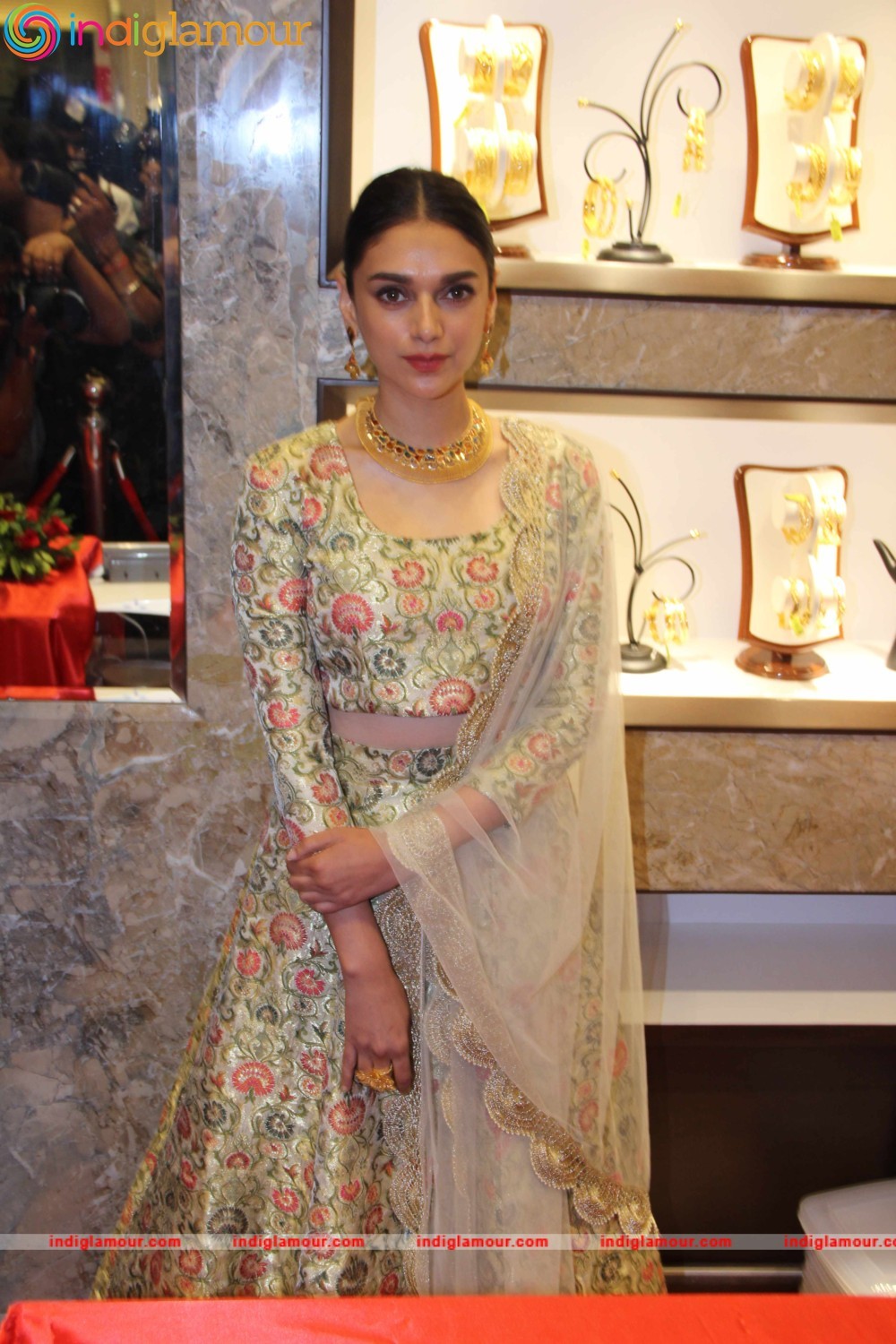 Aditi Rao Hydari Actress hd photo