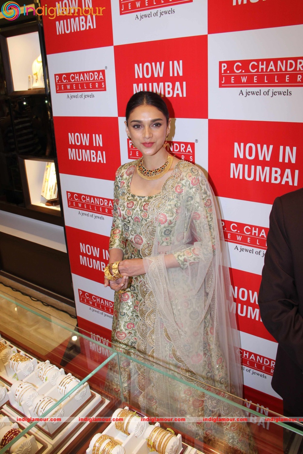Aditi Rao Hydari Actress hd photo