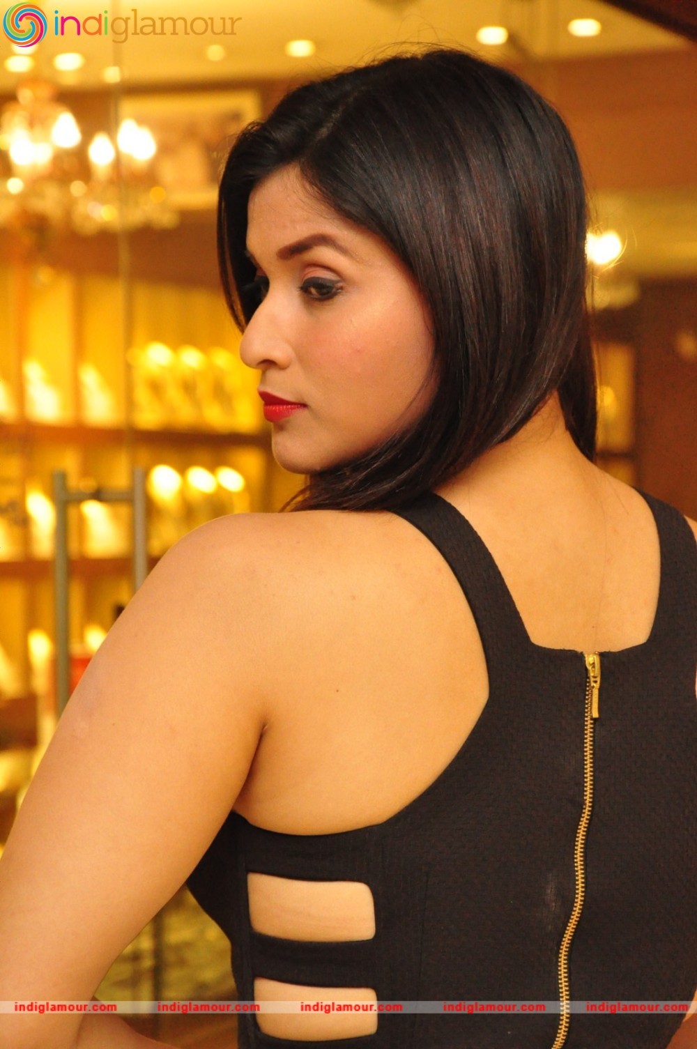 Mannara Chopra Actress hd photo