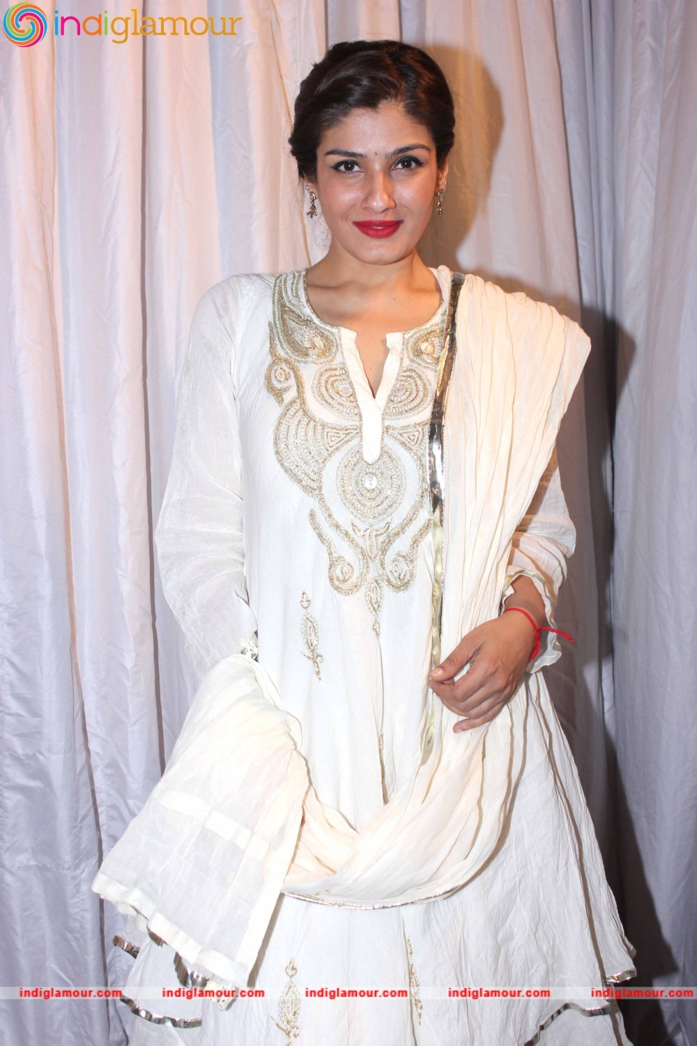Raveena Tandon Actress hd photo