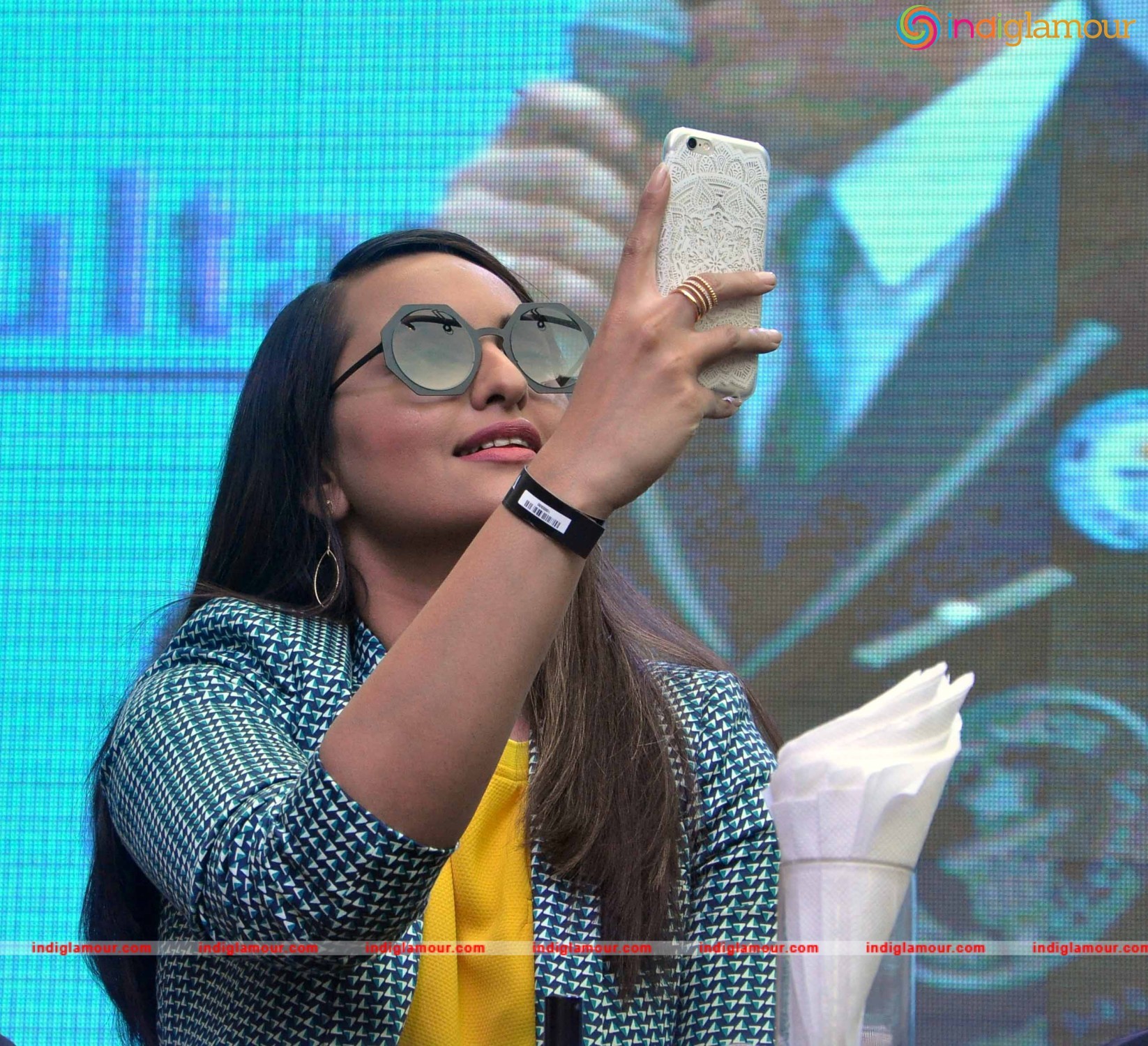 Sonakshi Sinha Actress hd photo