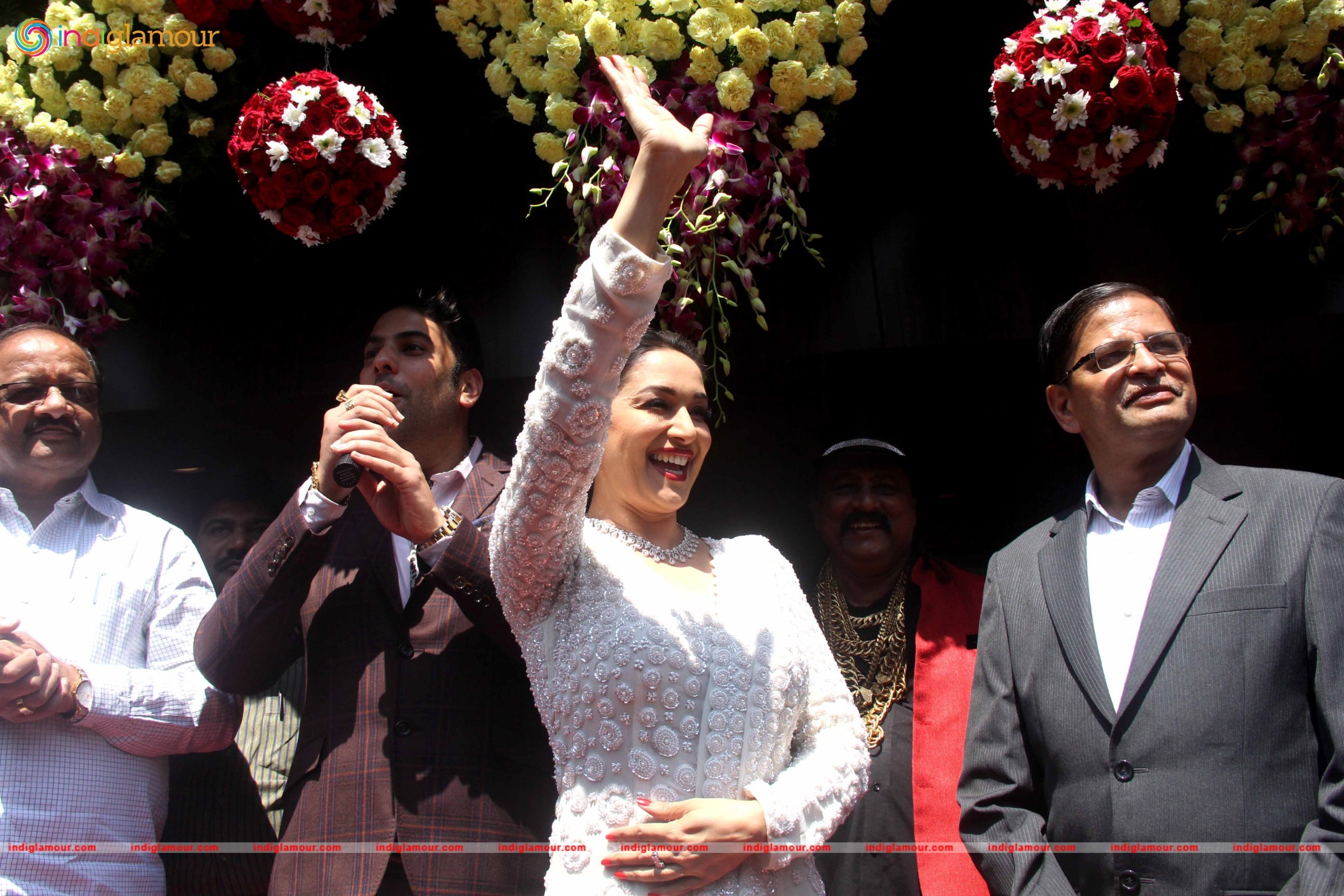 Madhuri Dixit Actress hd photo