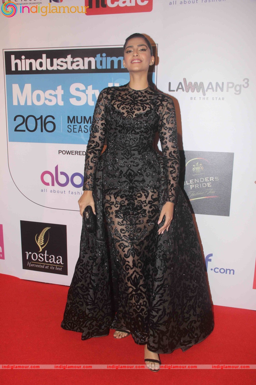 Sonam Kapoor Actress hd photo