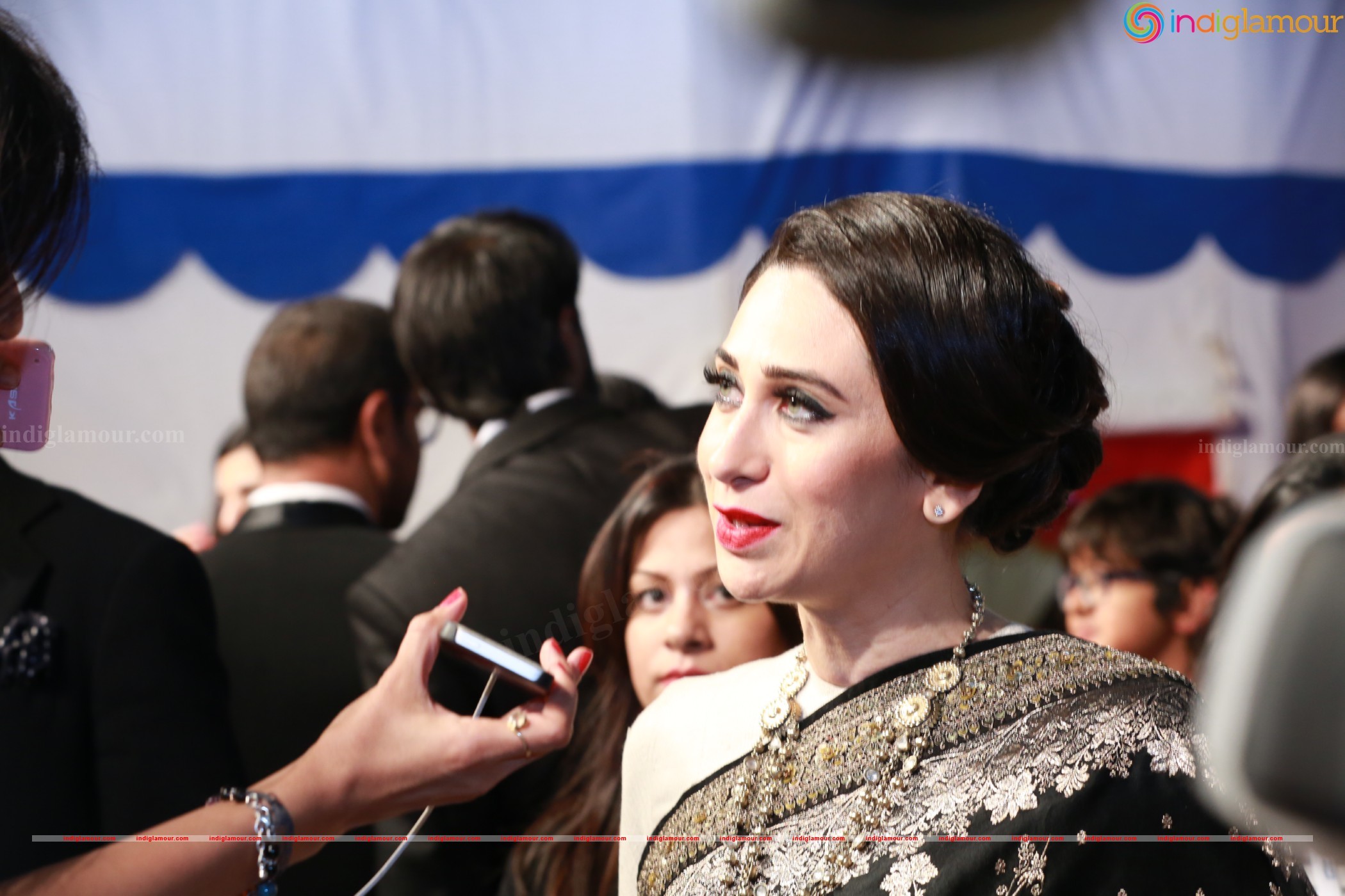 Karisma Kapoor Actress hd photo