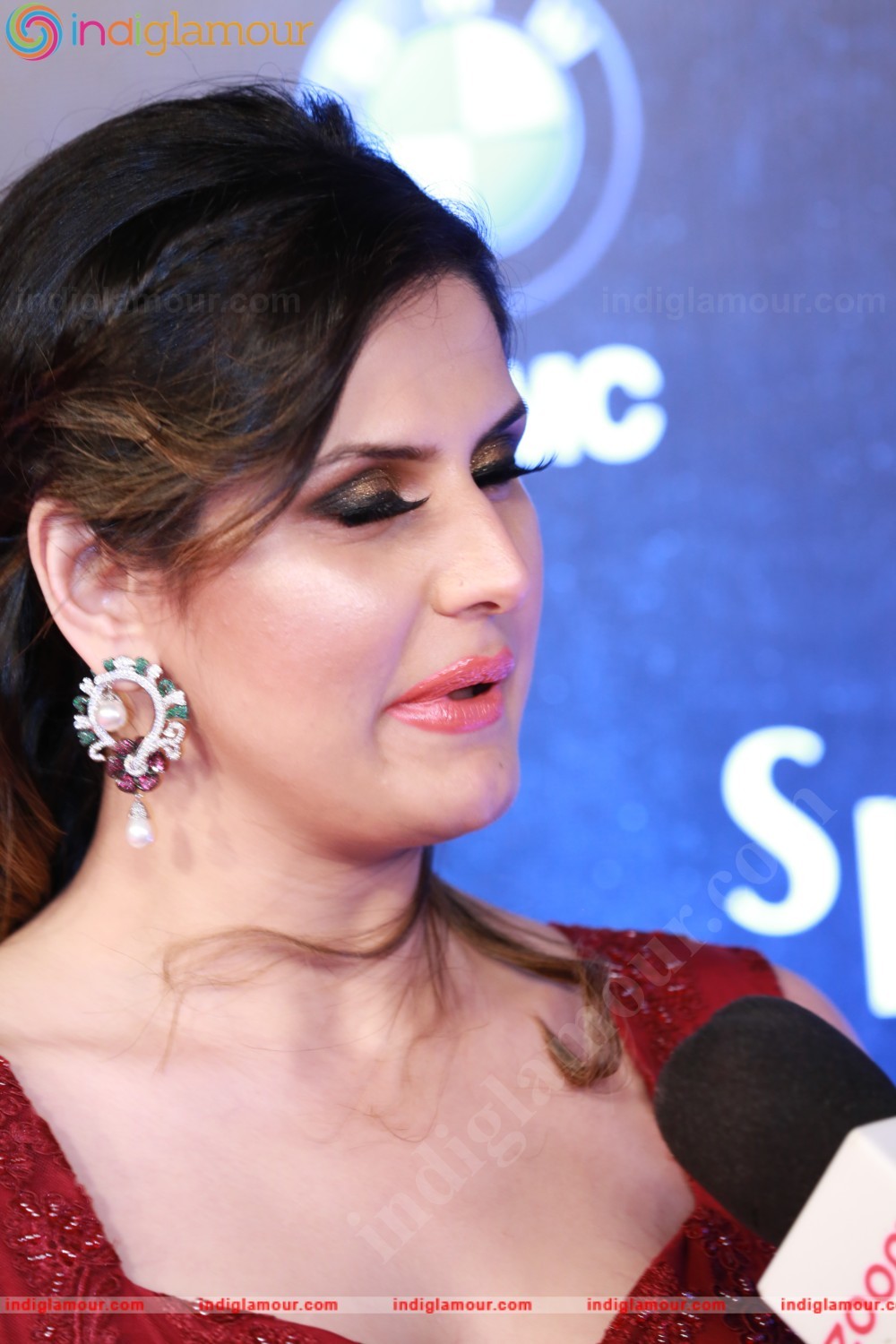 Zarine Khan Actress hd photo