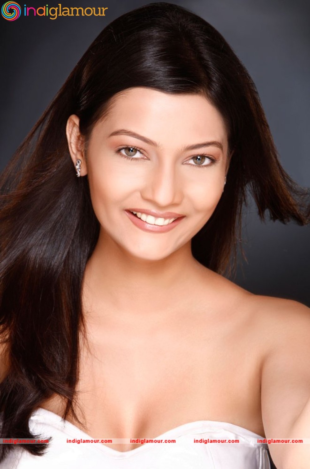 Sanam Jain Actress hd photo