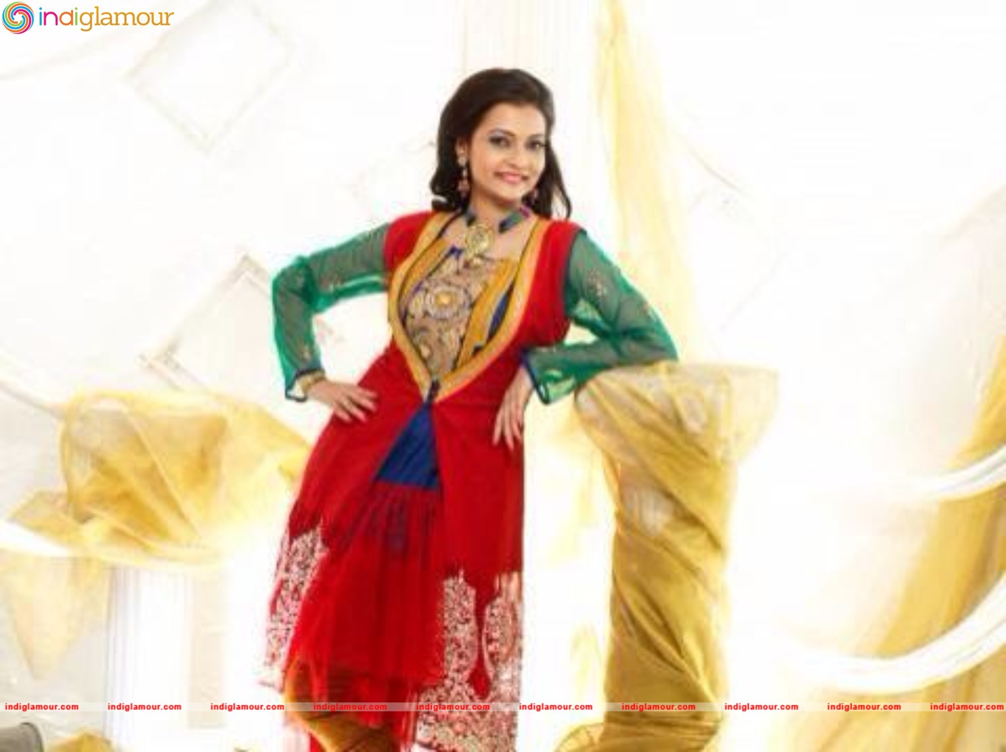 Sanam Jain Actress hd photo
