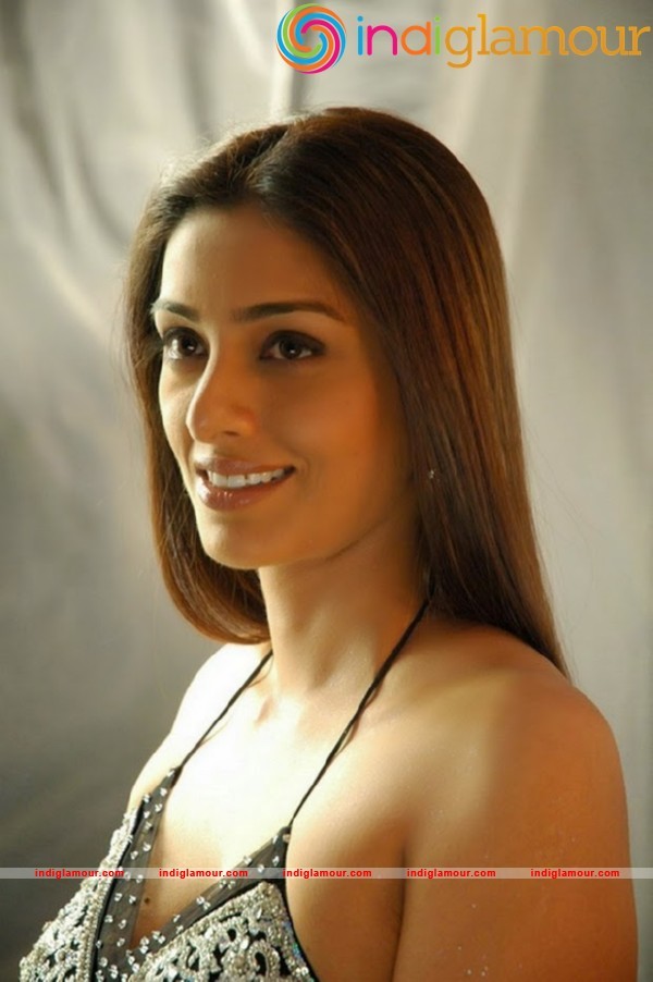 Tabhu Actress hd photo