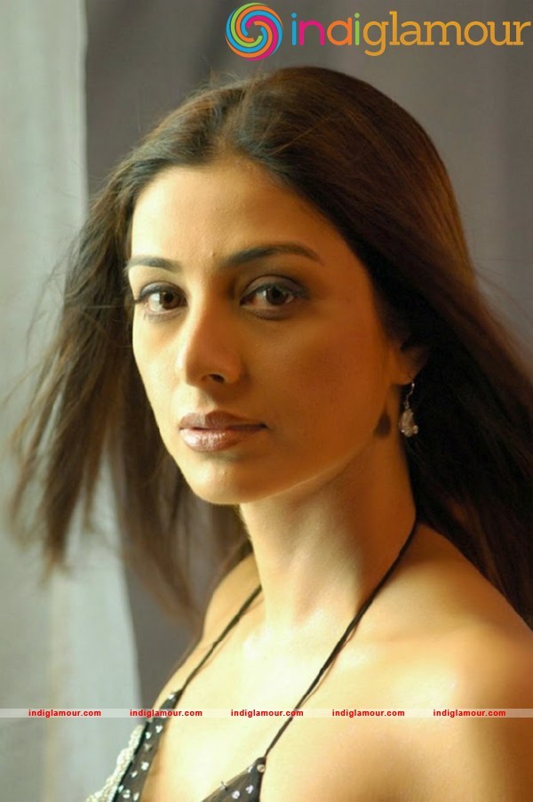 Tabhu Actress hd photo