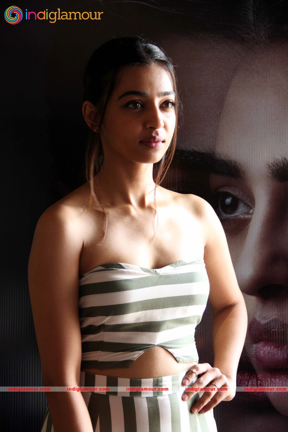 Radhika Apte Actress hd photo