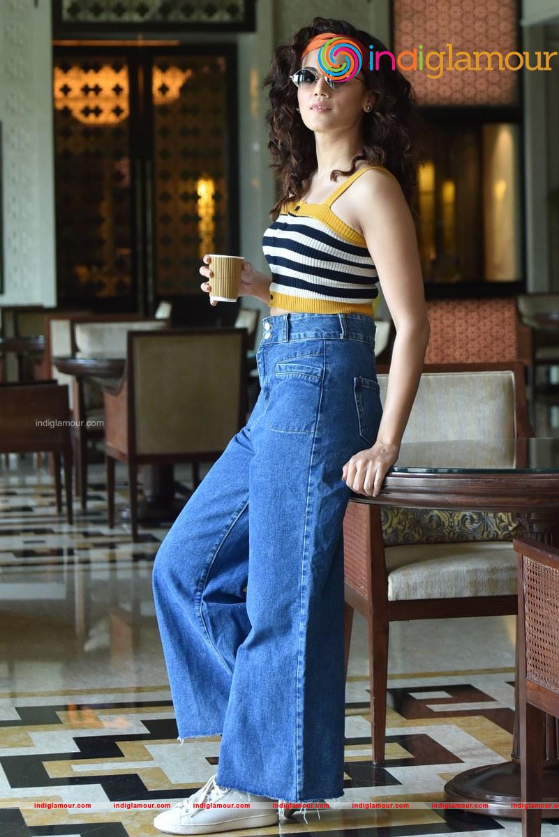 Taapsee Pannu Actress hd photo