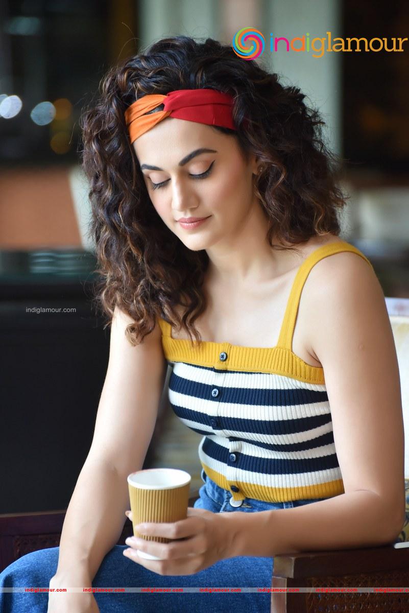 Taapsee Pannu Actress hd photo