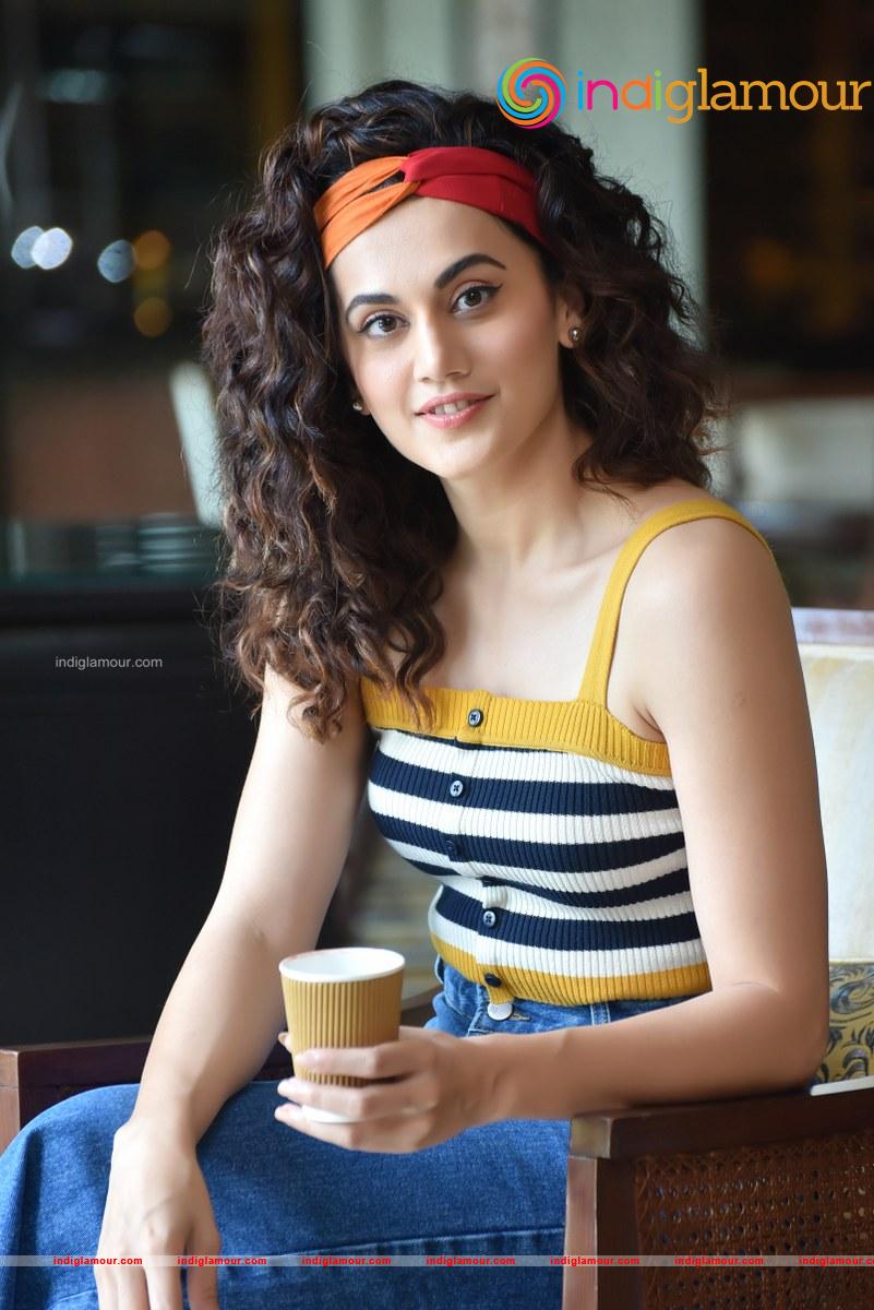 Taapsee Pannu Actress hd photo