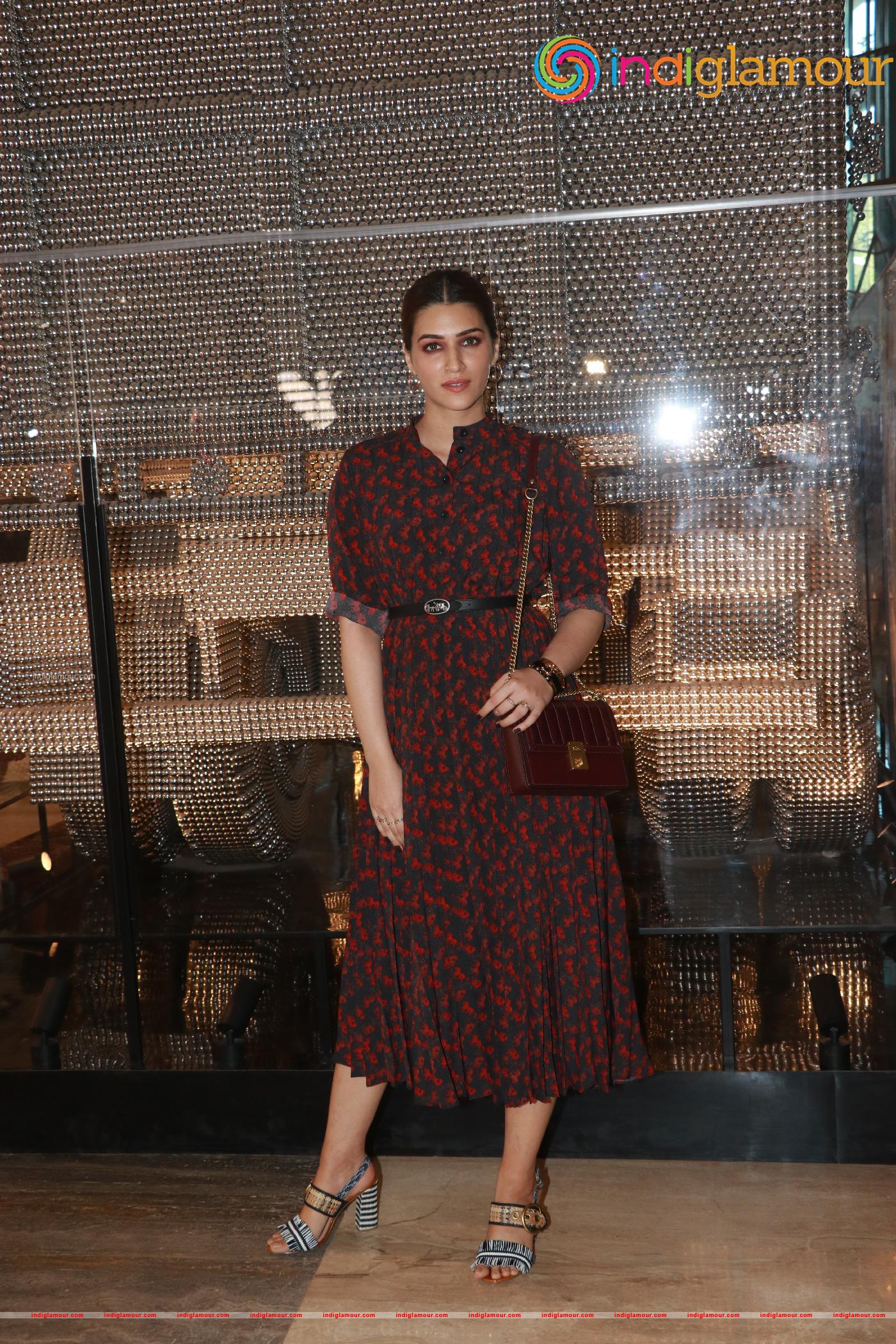 Kriti Sanon Actress hd photo