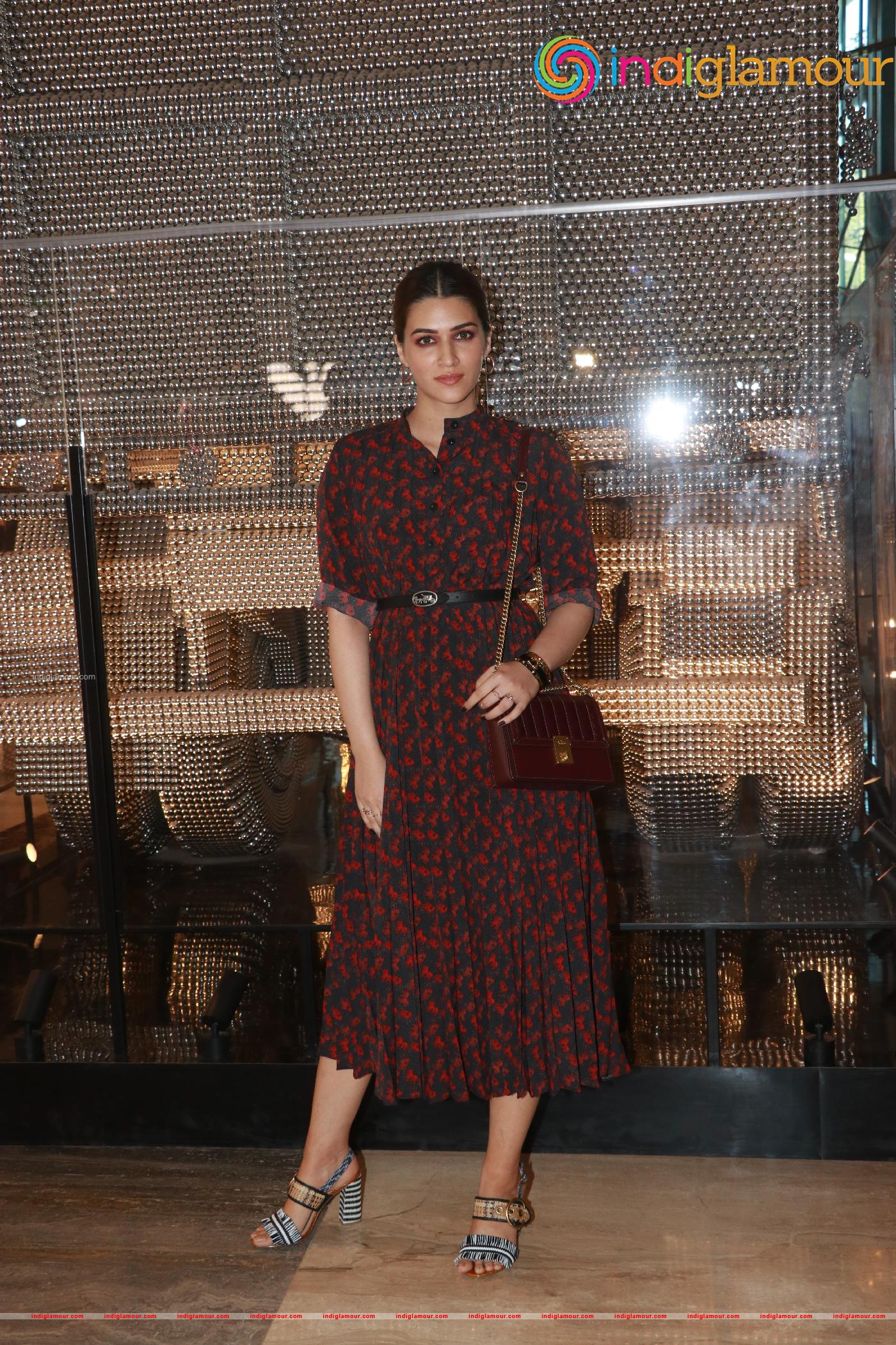 Kriti Sanon Actress hd photo