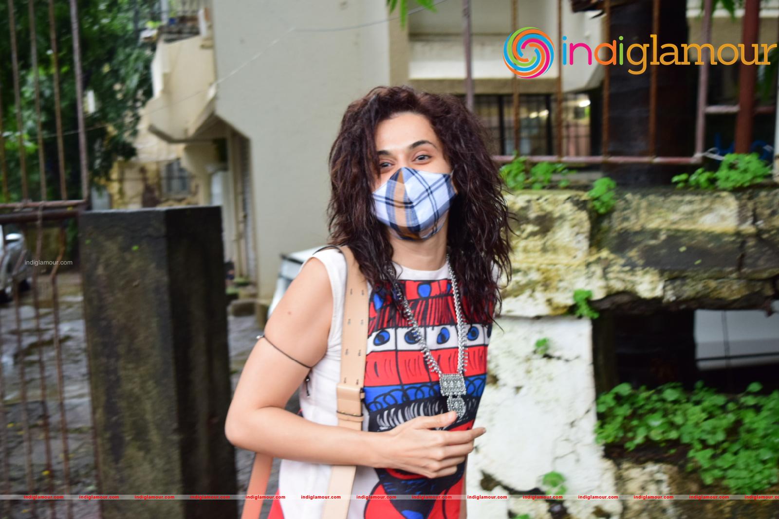 Taapsee Pannu Actress hd photo