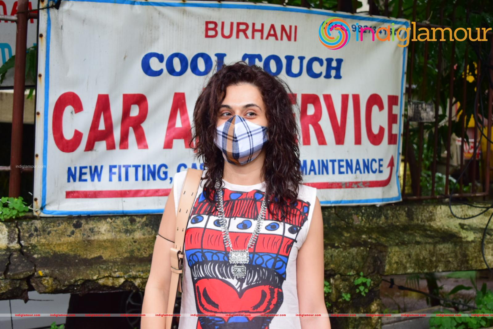 Taapsee Pannu Actress hd photo