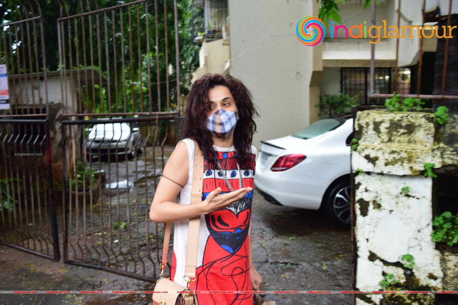 Taapsee Pannu Actress hd photo