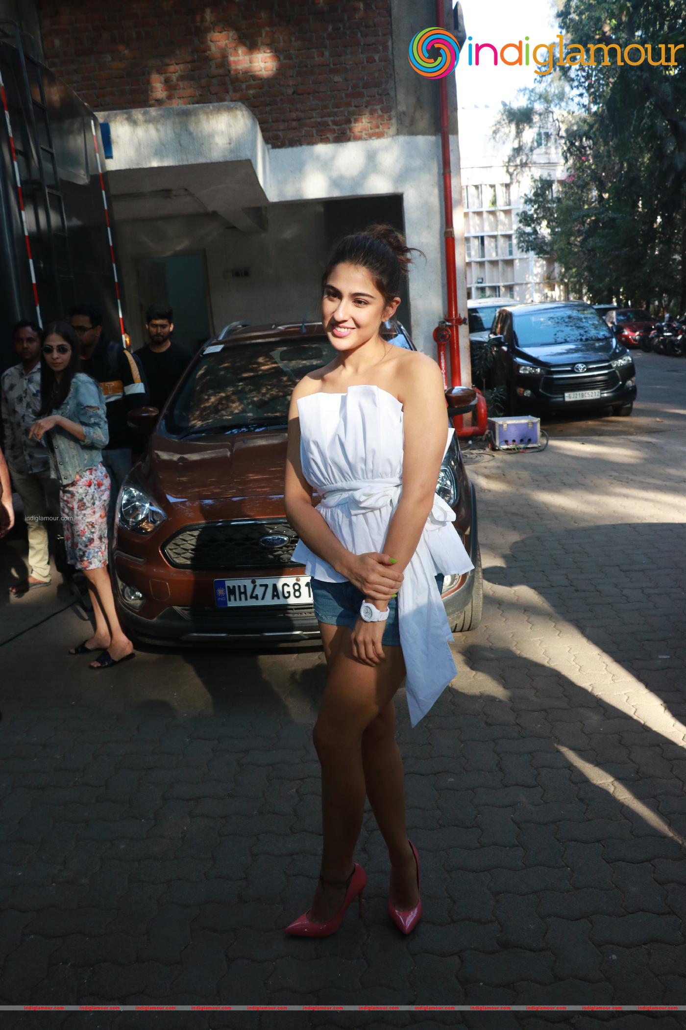 Sara Ali Khan Actress hd photo