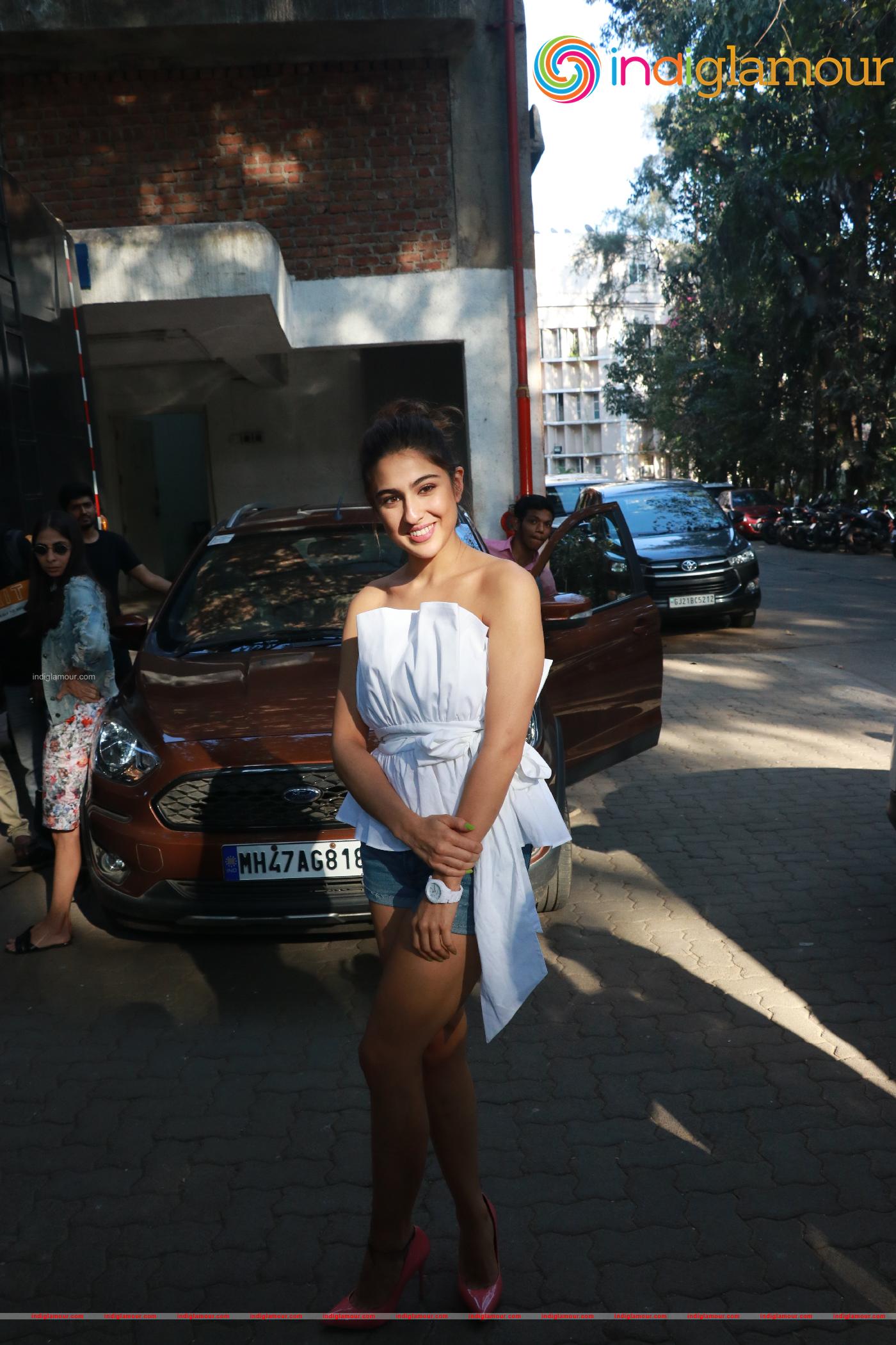 Sara Ali Khan Actress hd photo