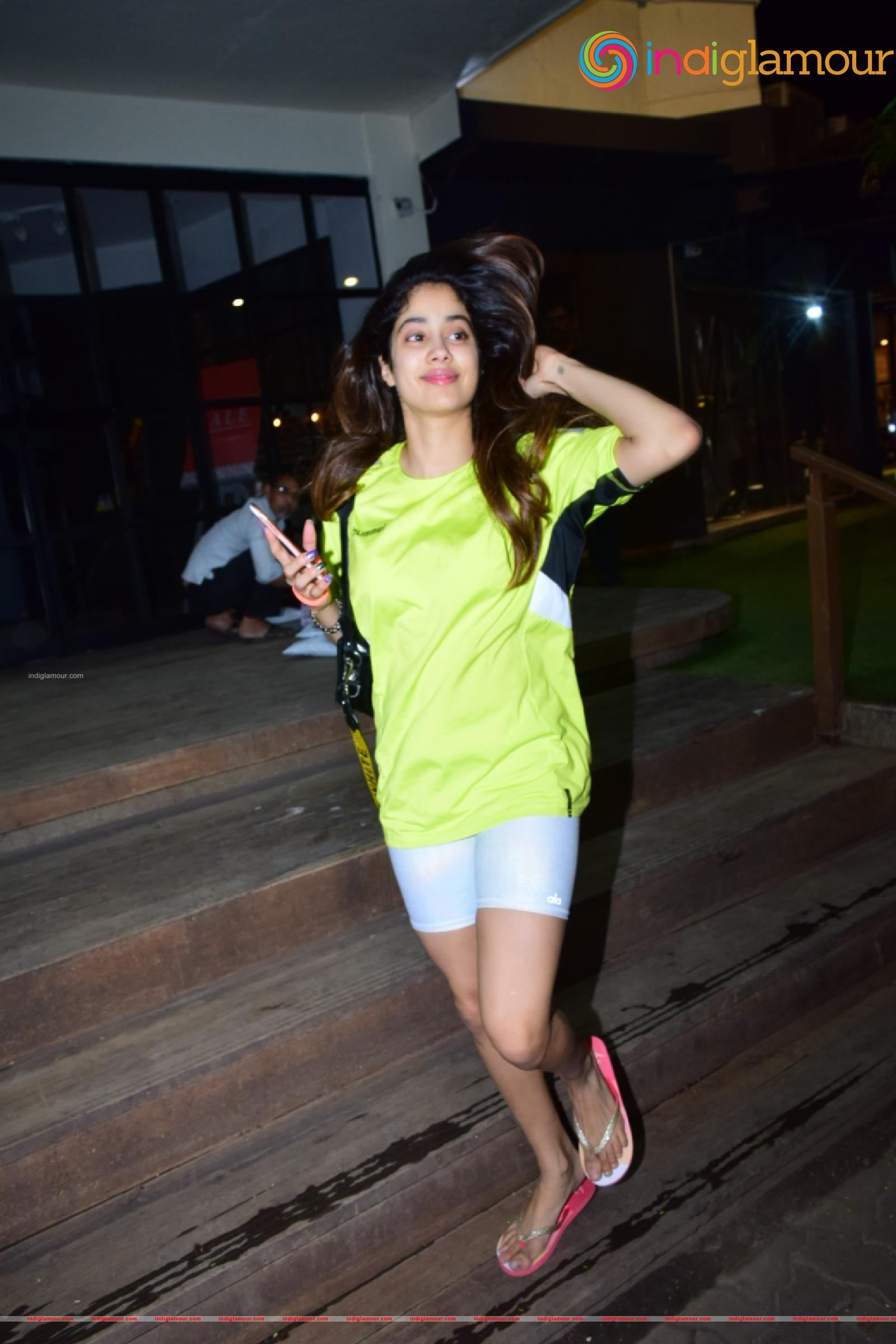 Janhvi Kapoor Actress hd photo
