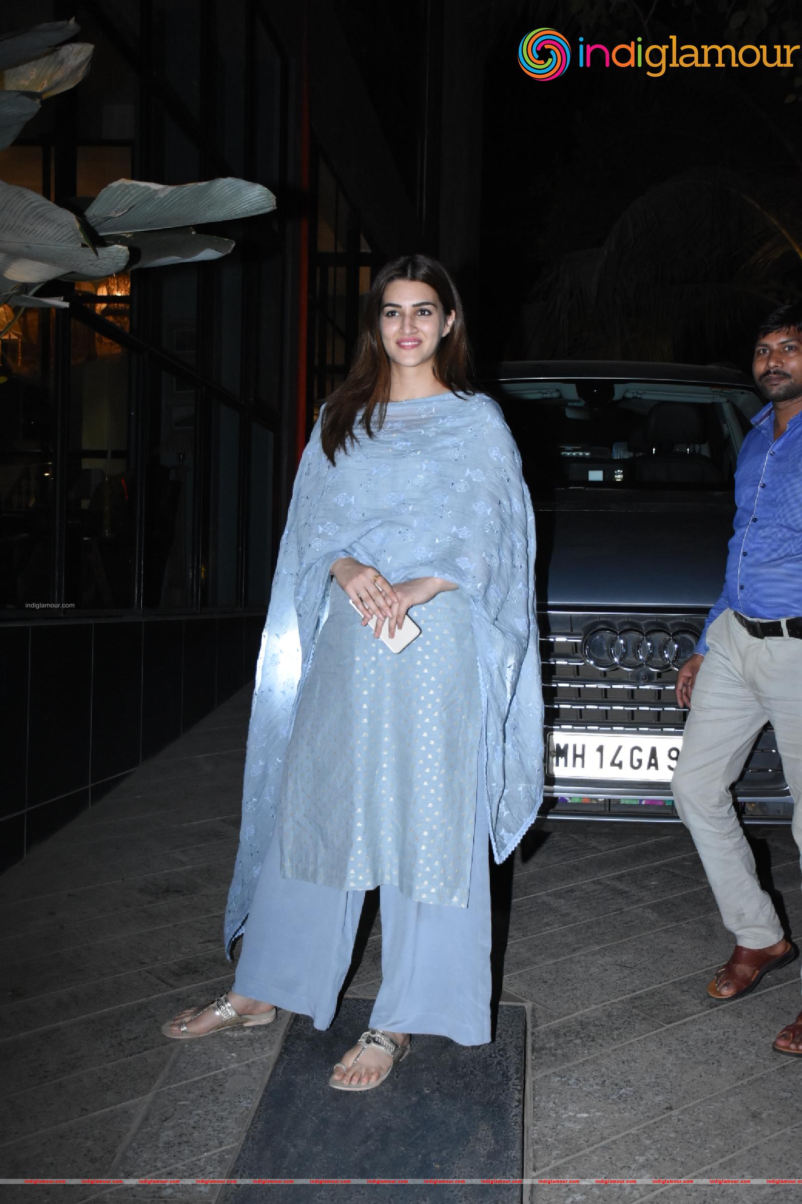 Kriti Sanon Actress hd photo