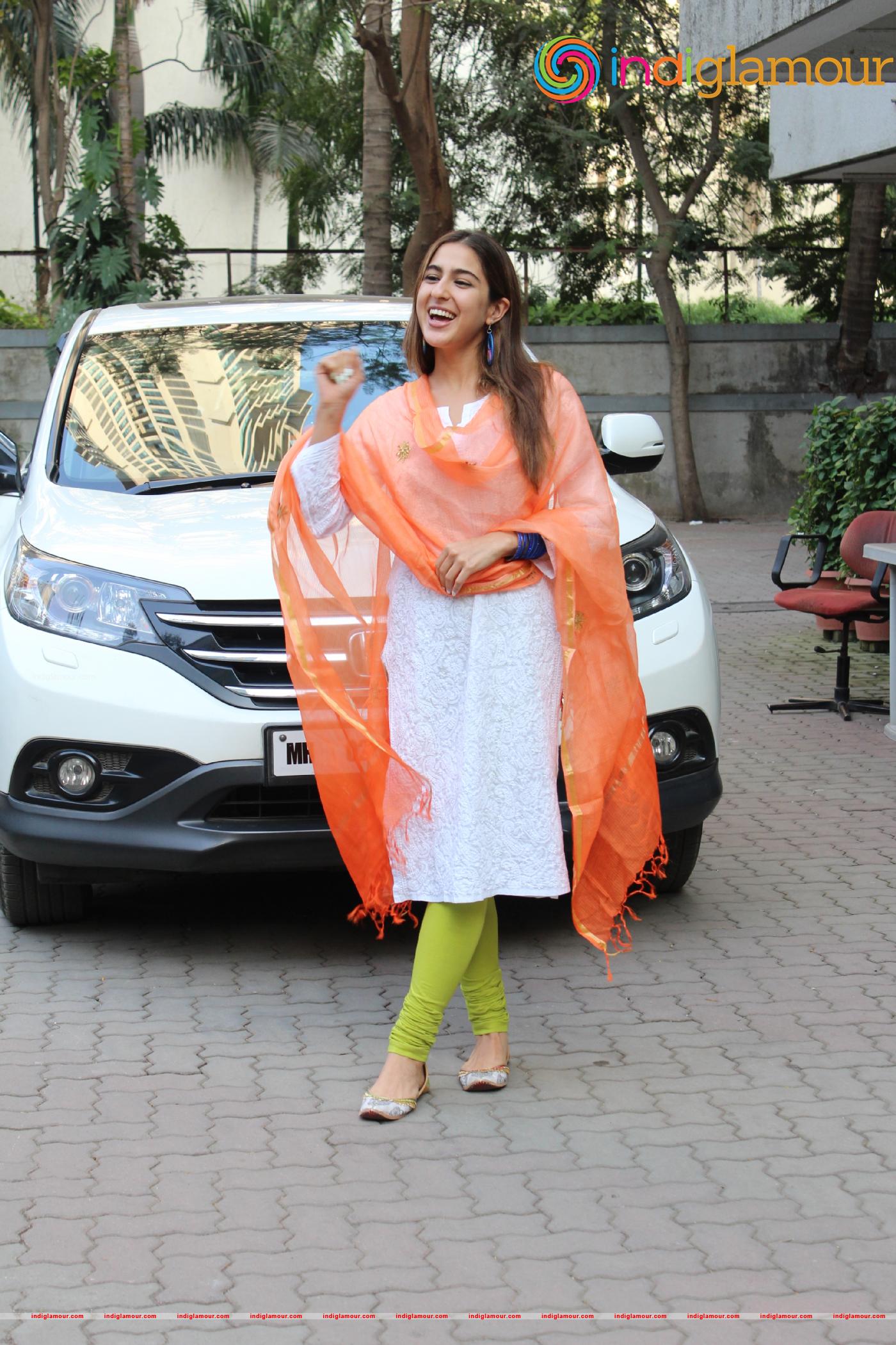 Sara Ali Khan Actress hd photo