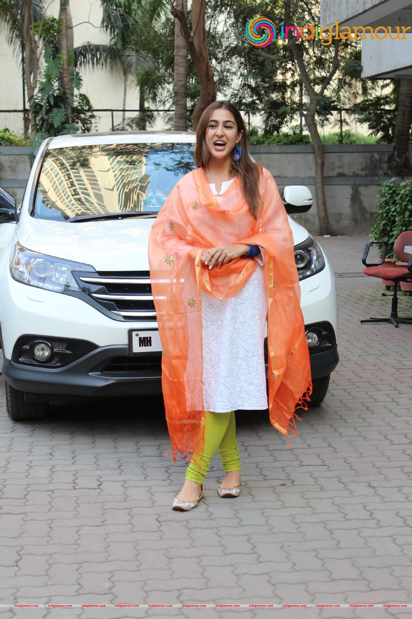 Sara Ali Khan Actress hd photo