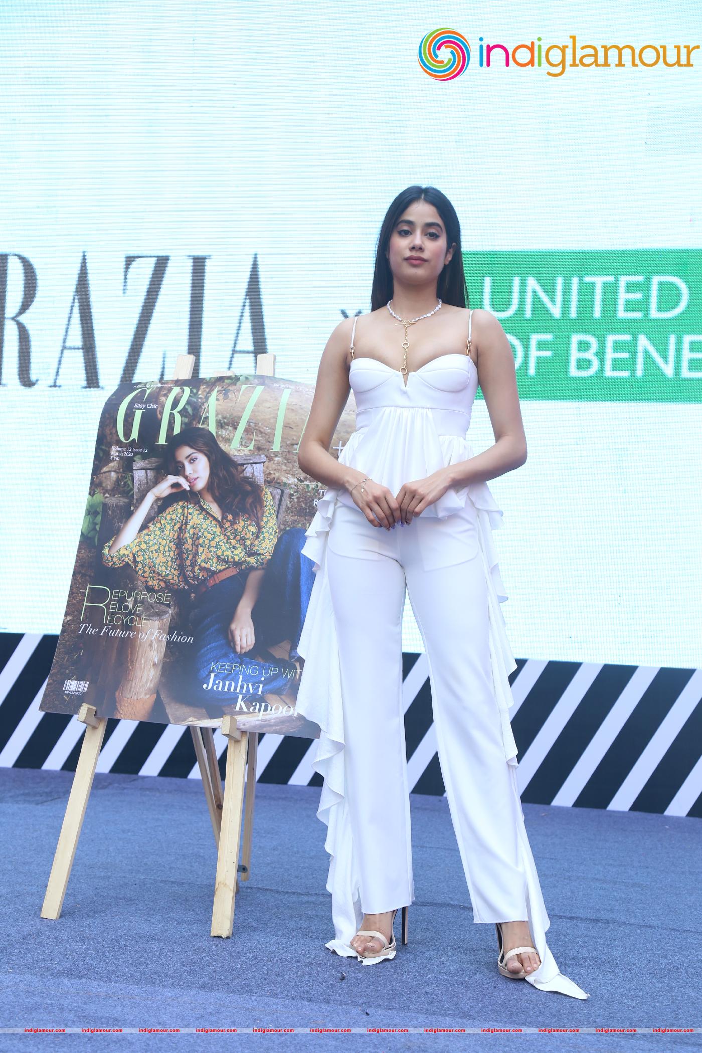 Janhvi Kapoor Actress hd photo